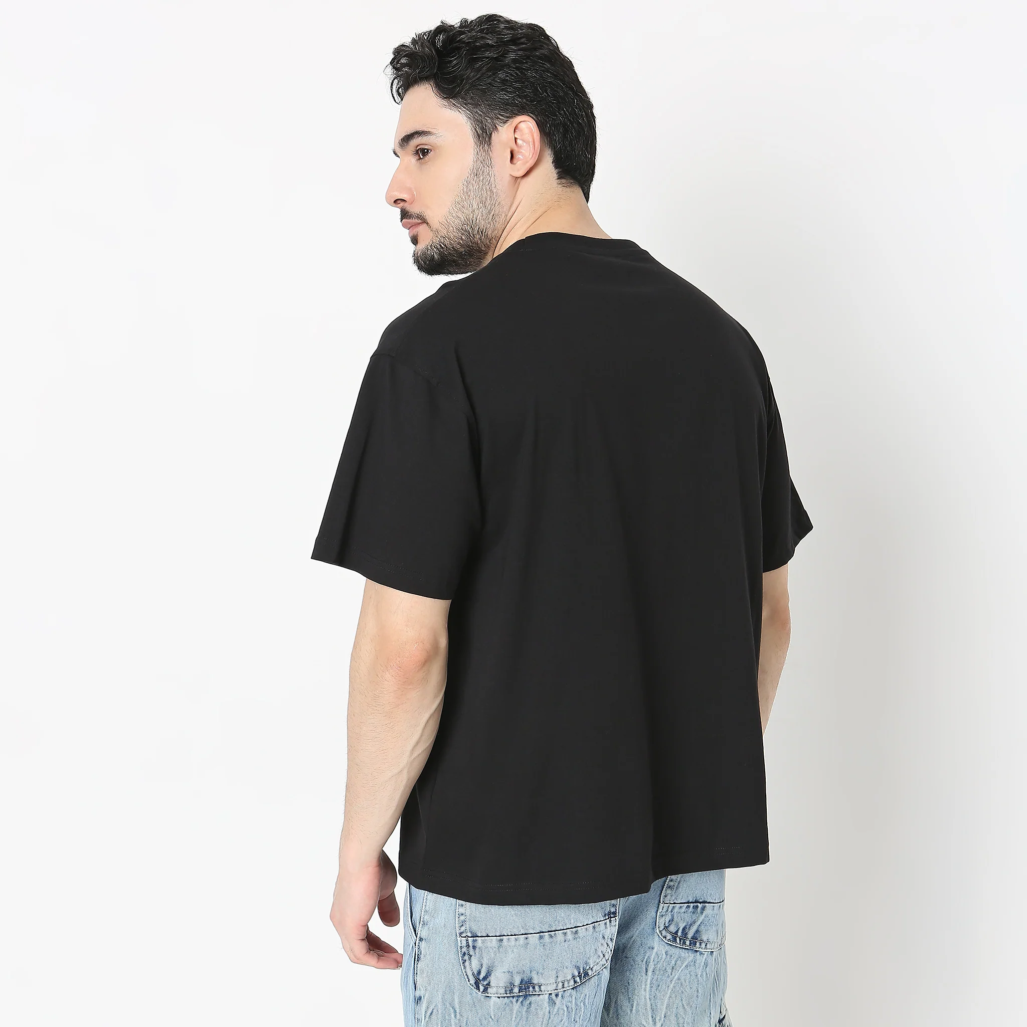 Oversize Graphic T-Shirt - Image 3