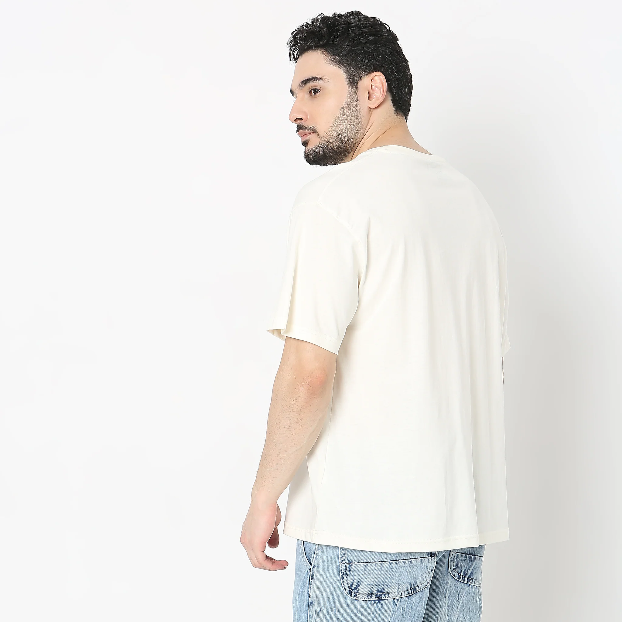 Oversize Graphic T-Shirt - Image 3