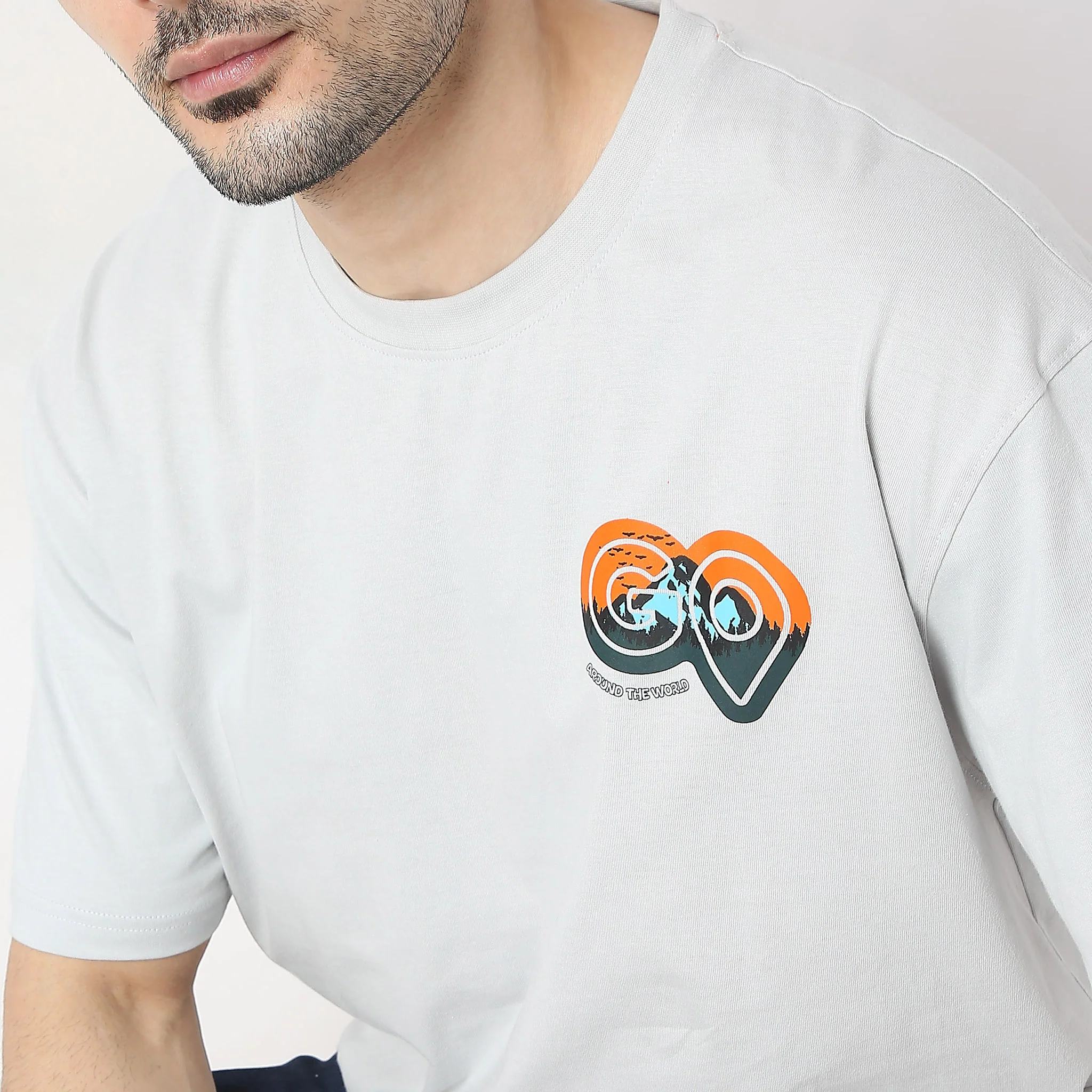 Oversize Graphic T-Shirt - Image 4