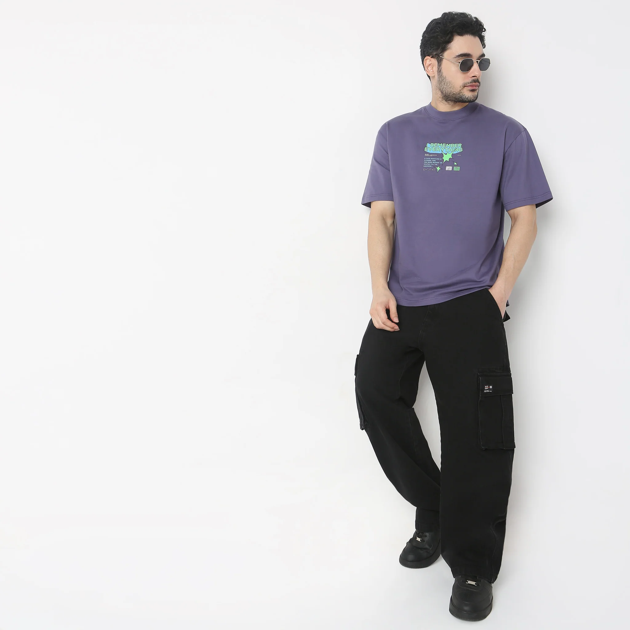 Trendy Oversize Graphic With Large Print At Back T-Shirt - Image 3
