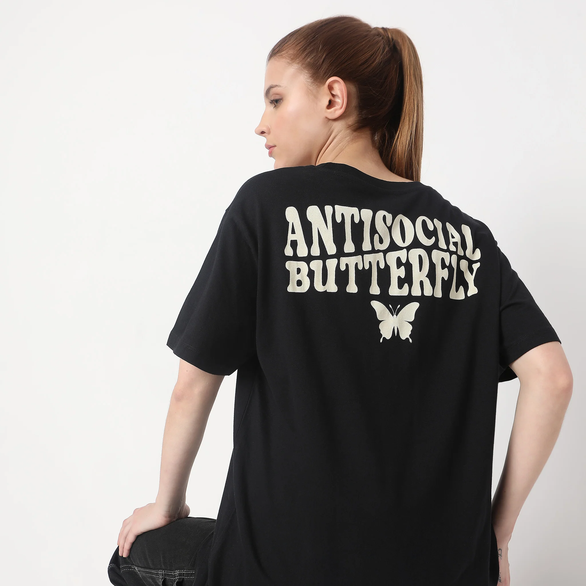 Oversize Graphic T-Shirt - Image 3