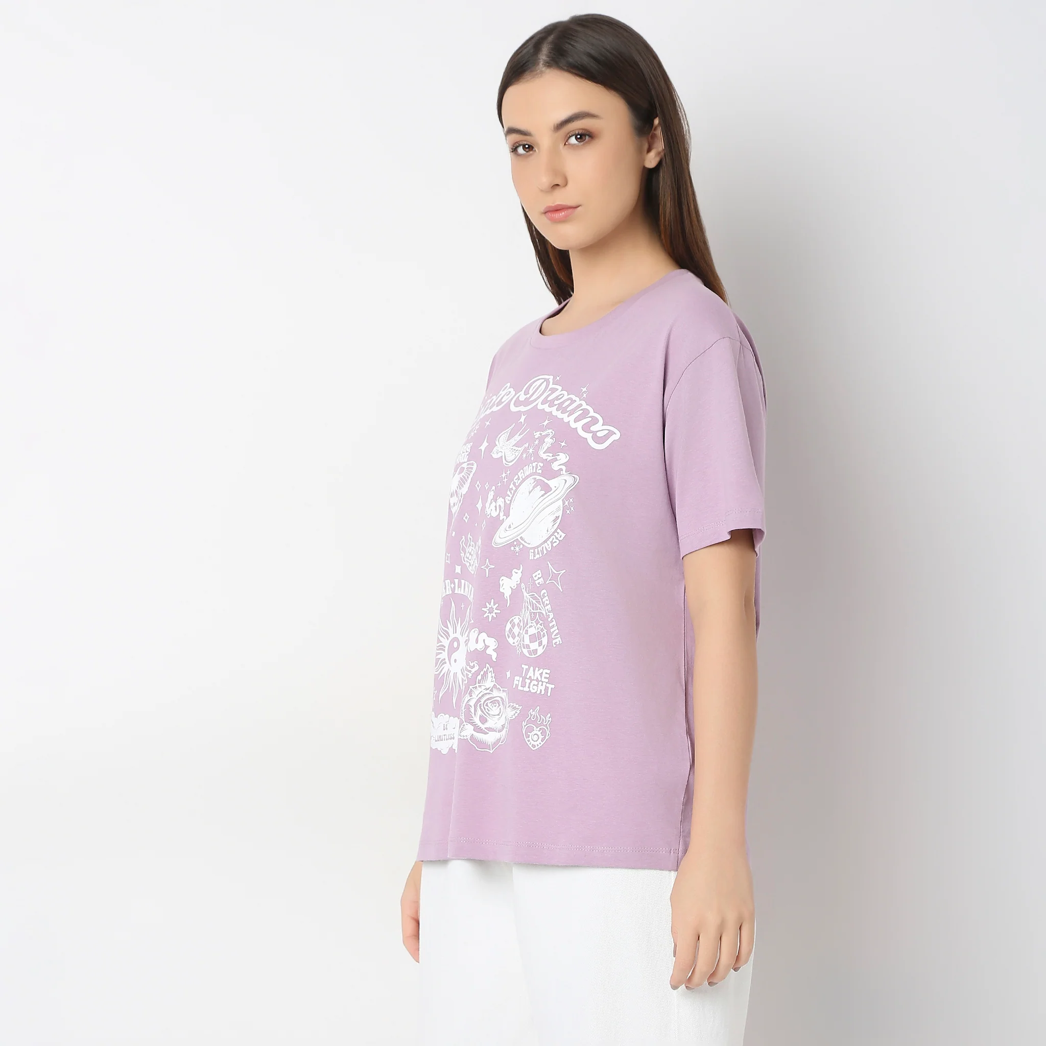 Oversize Graphic T-Shirt - Image 4