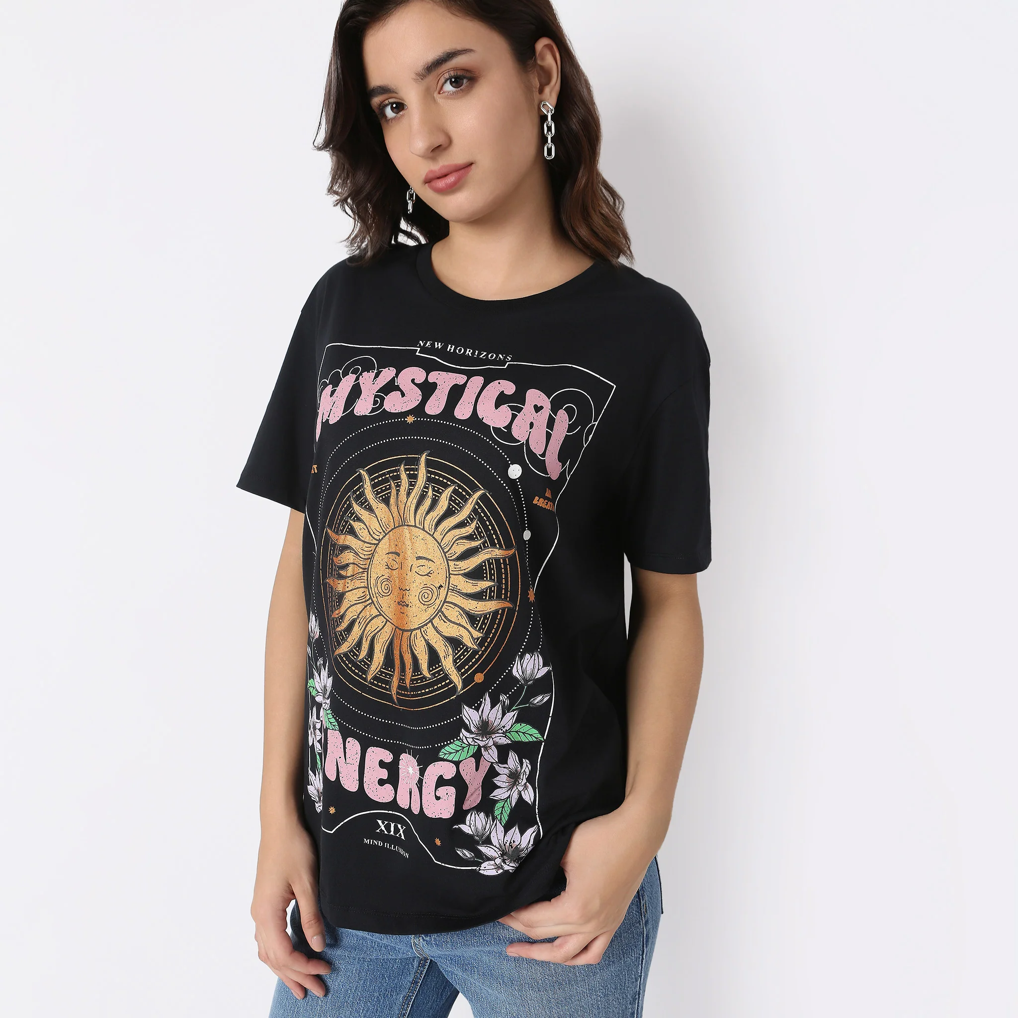 Oversize Graphic T-Shirt - Image 5