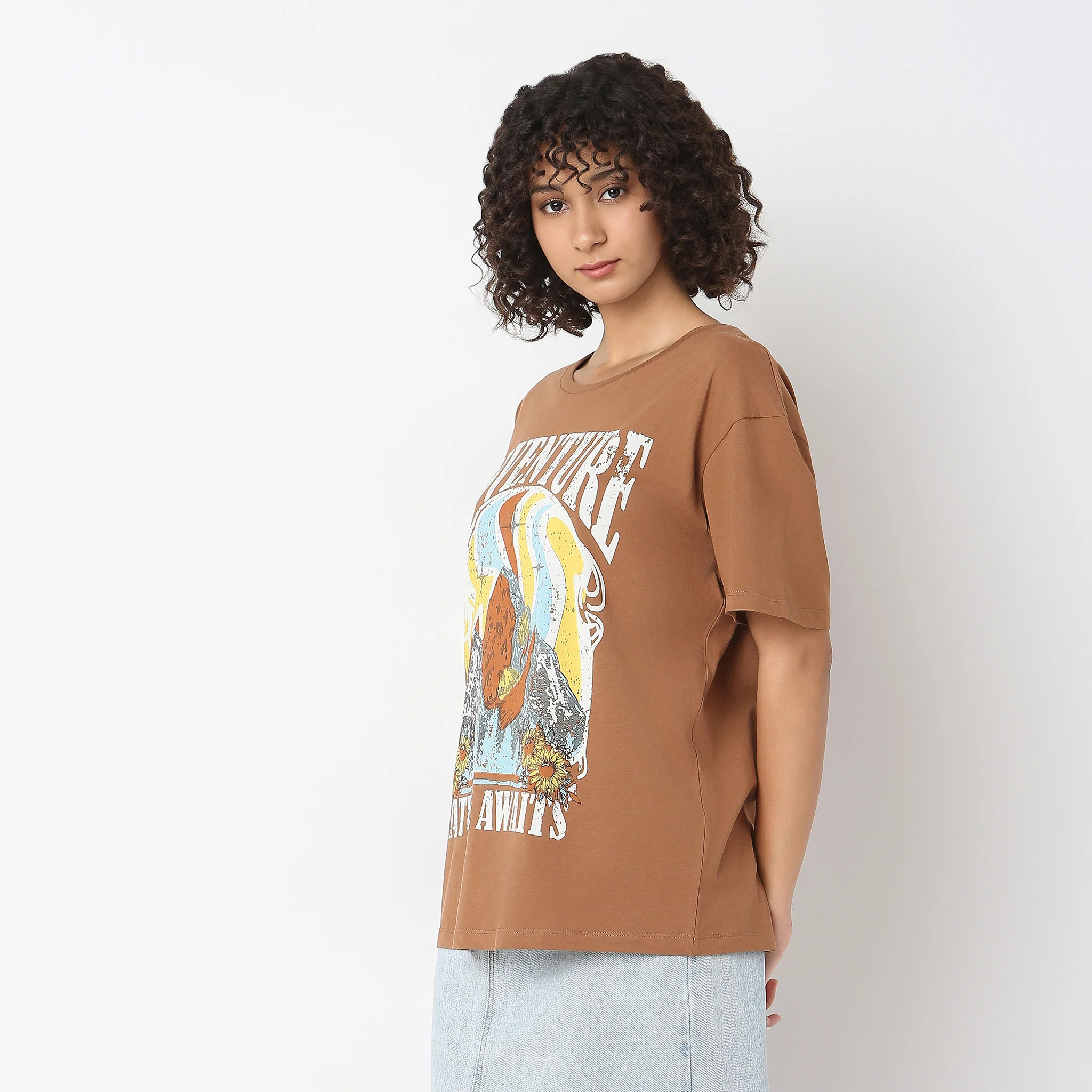 Oversize Graphic T-Shirt - Image 4