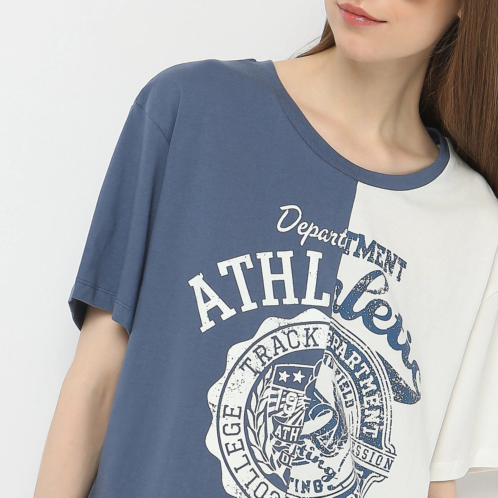 Oversize Graphic T-Shirt - Image 5