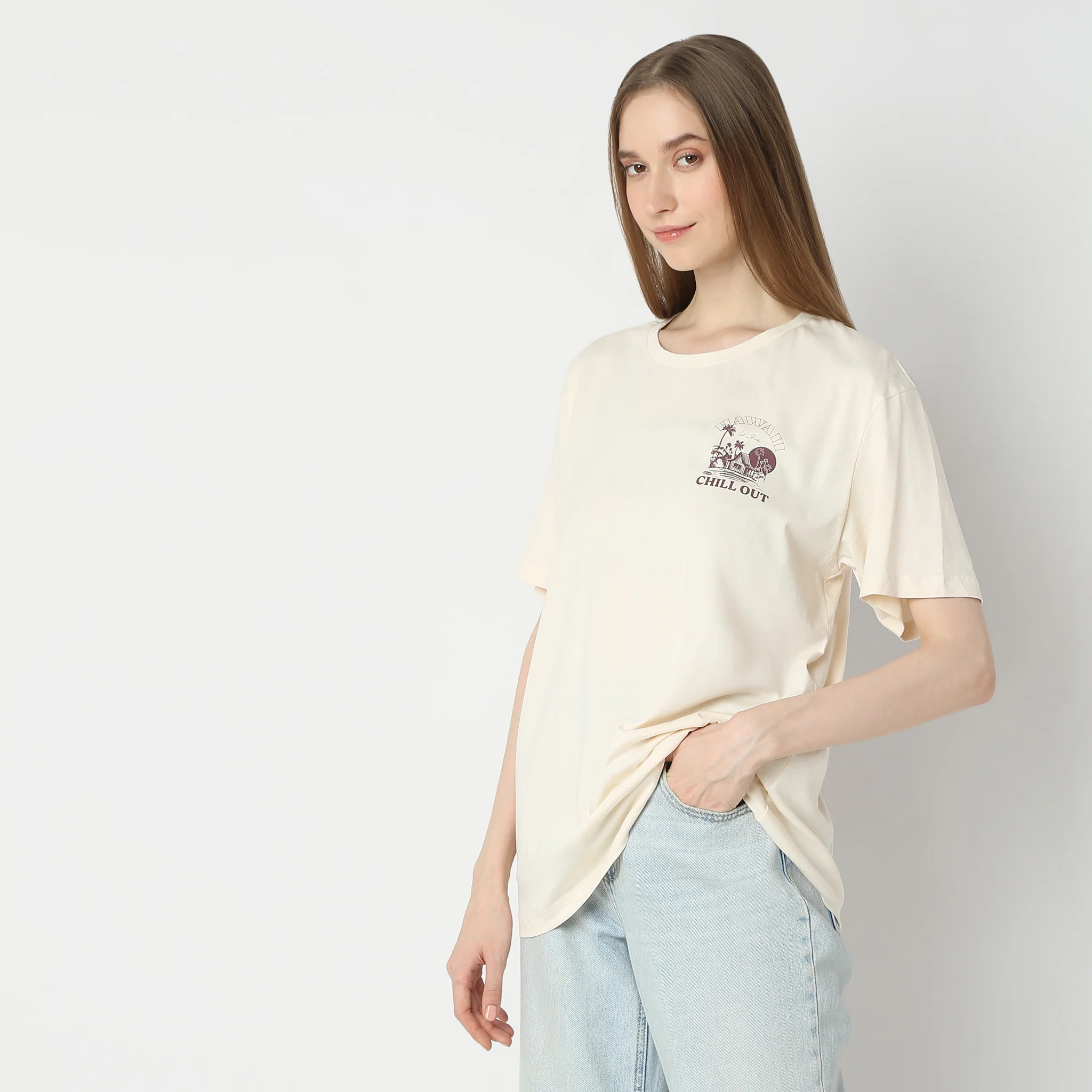 Oversize Graphic T-Shirt - Image 4