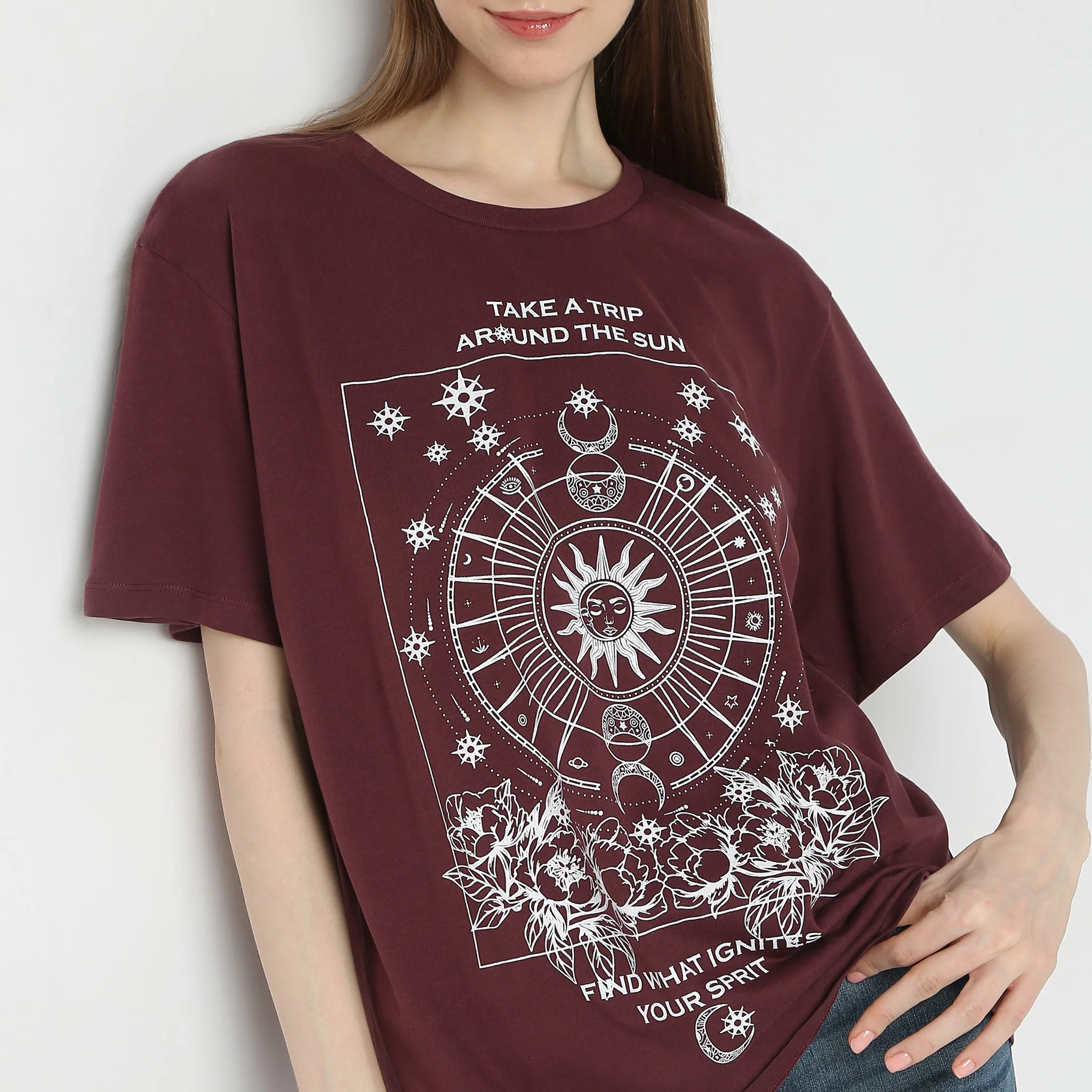 Oversize Graphic T-Shirt - Image 5