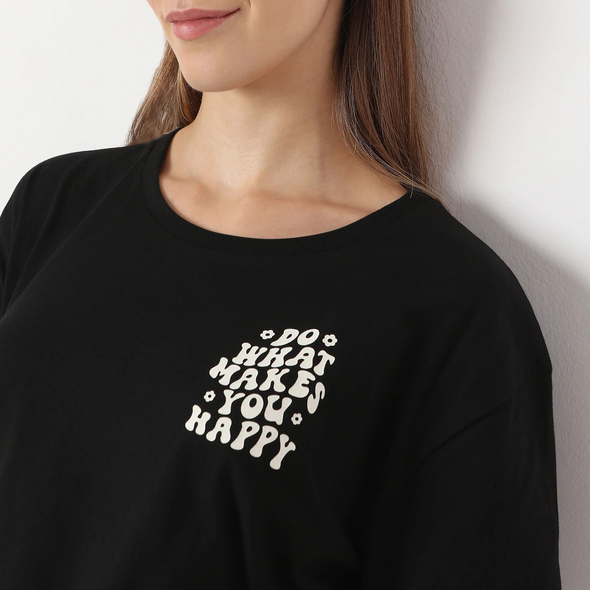 Betty Graphic T-Shirt Made With Comfortable And Breathable Fabric - Image 5