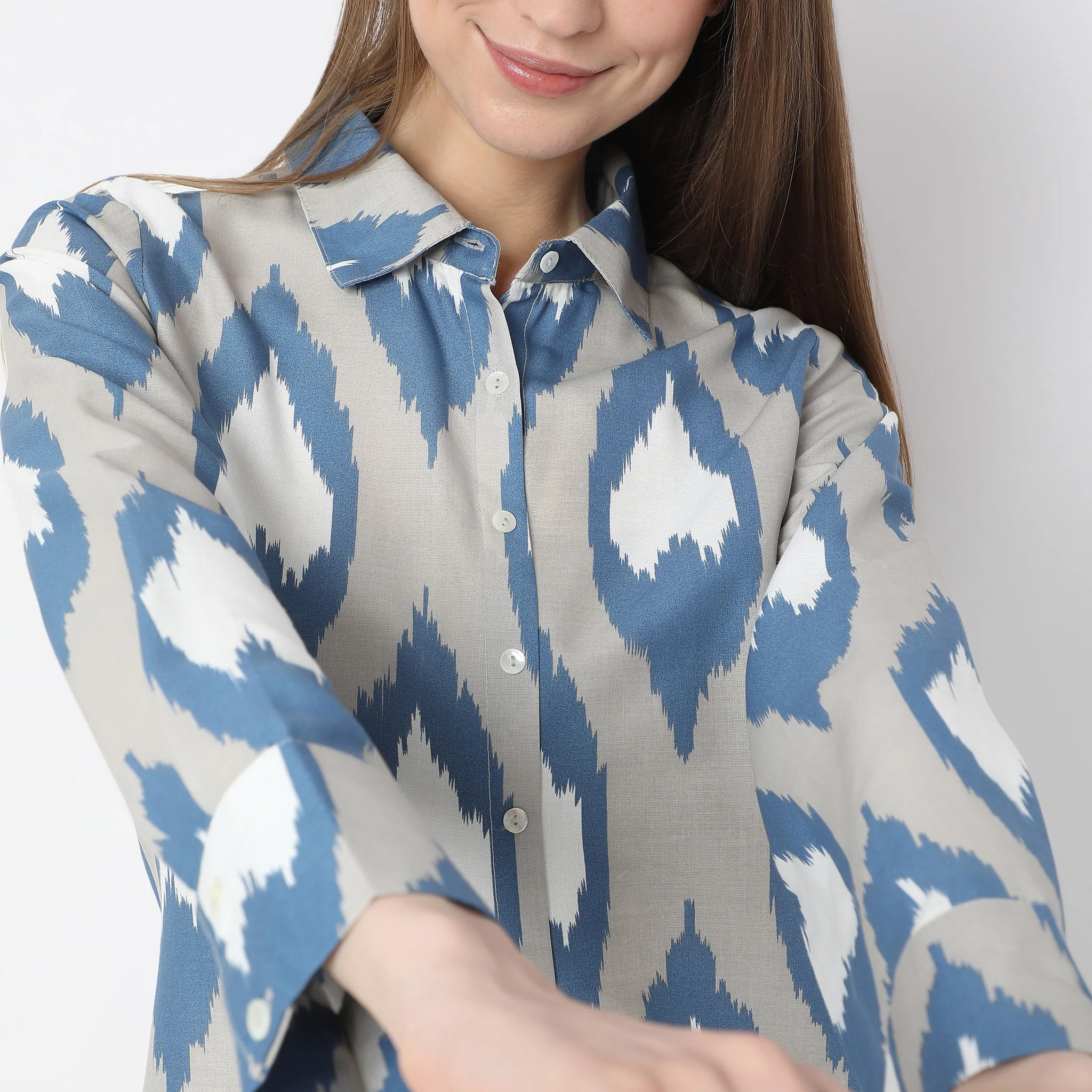 Oversized Printed High Low Shirt - Image 4