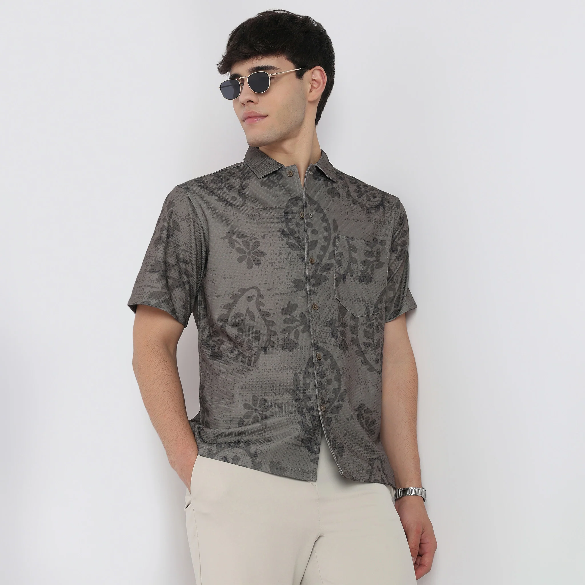 Point Down Printed Shirt - Image 5