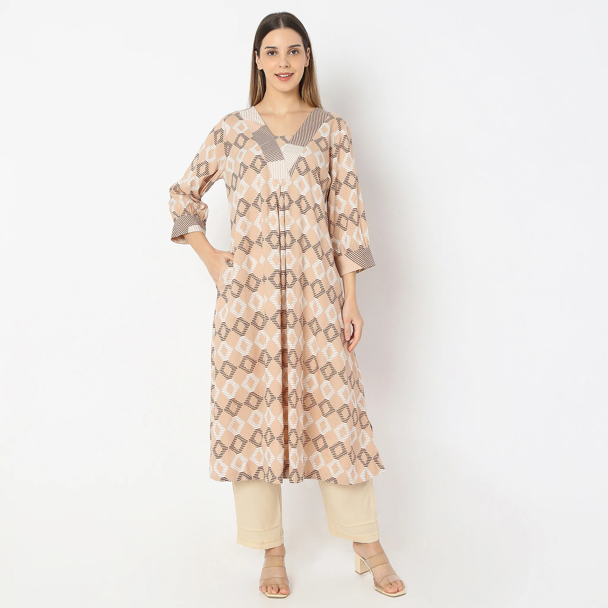 Prinetd Below Knee V-Neck Flared Kurta - Image 2