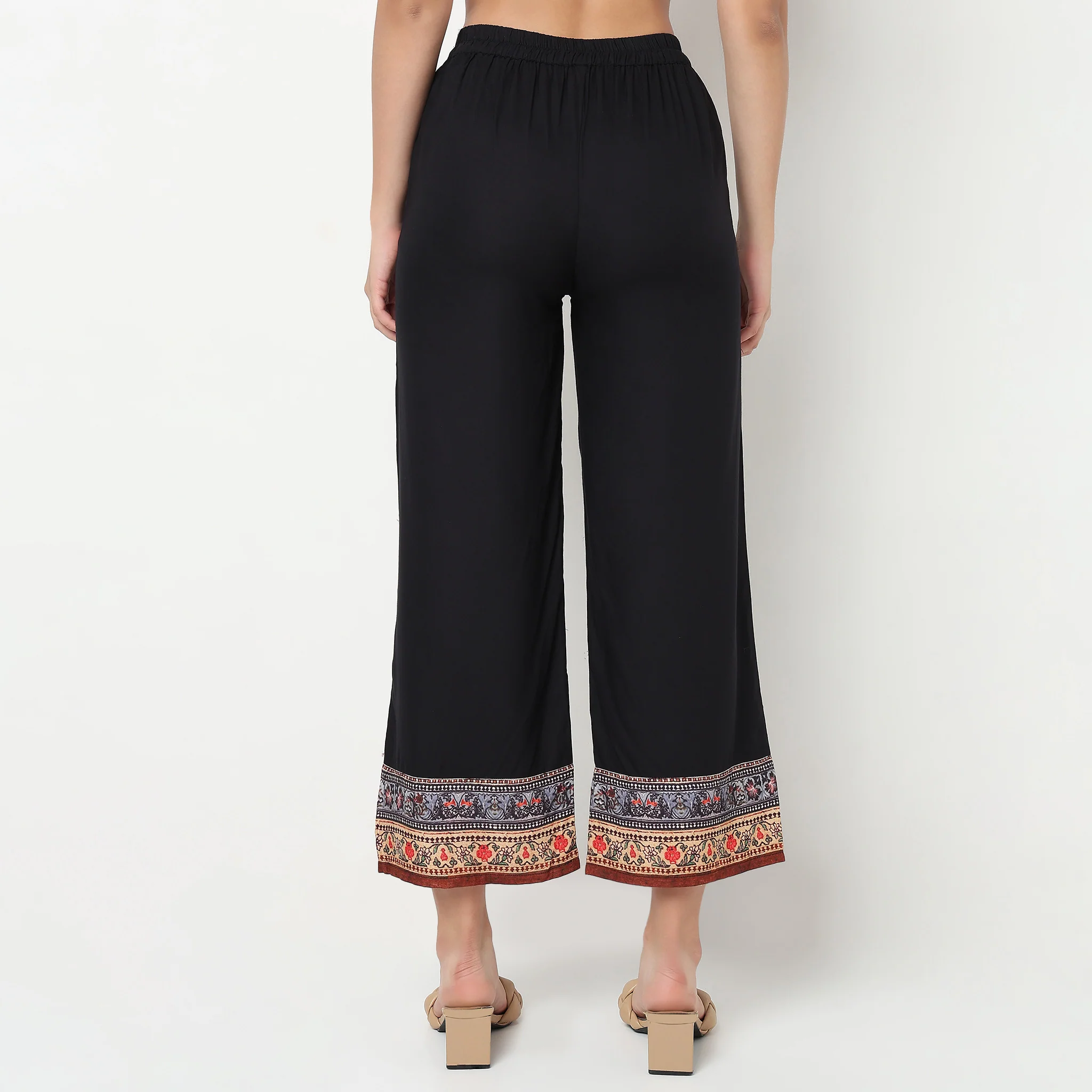 Printed Ankle Length Pants - Image 3