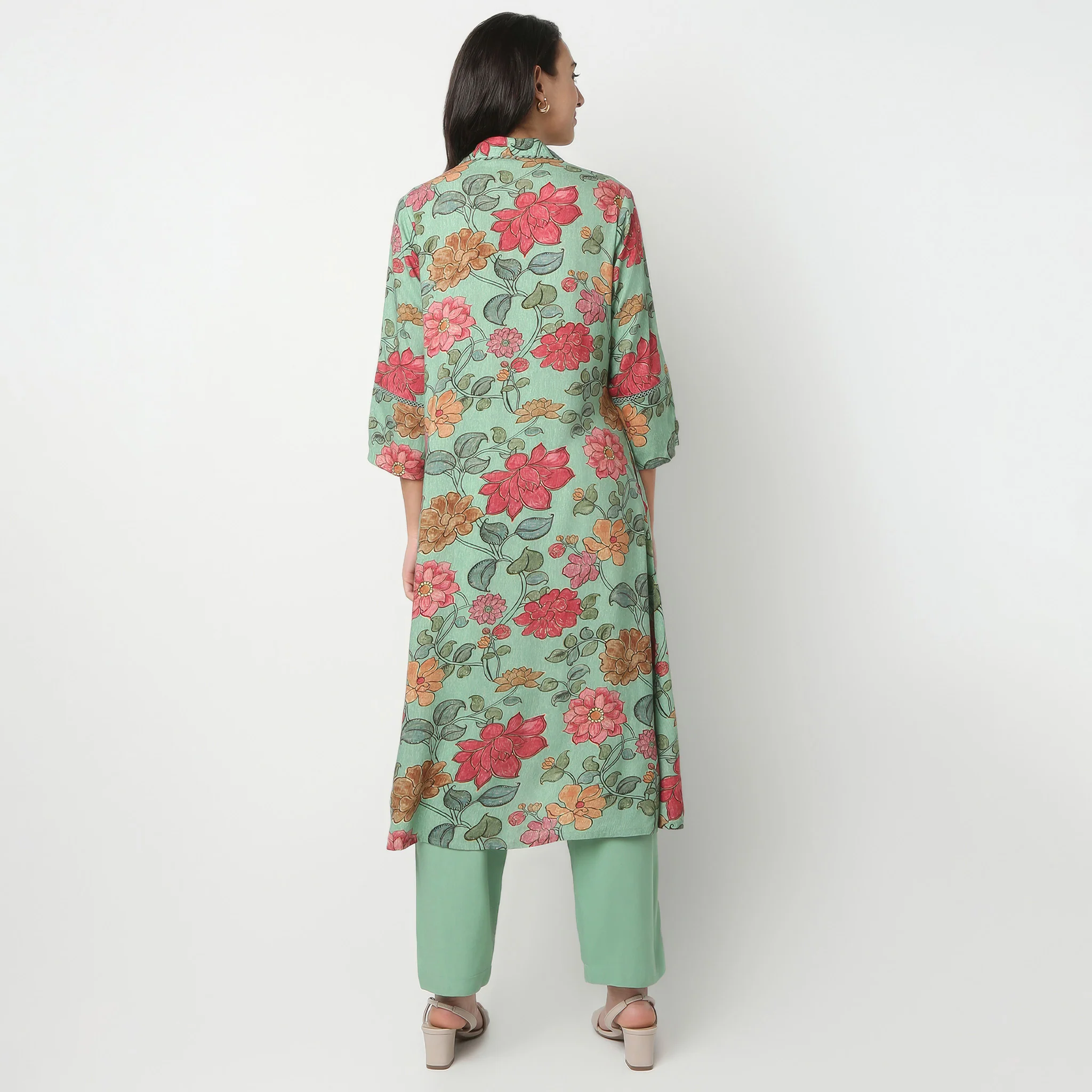 Printed Below Knee Camp Collar A-Line Flared Kurta With Pant Set - Image 3
