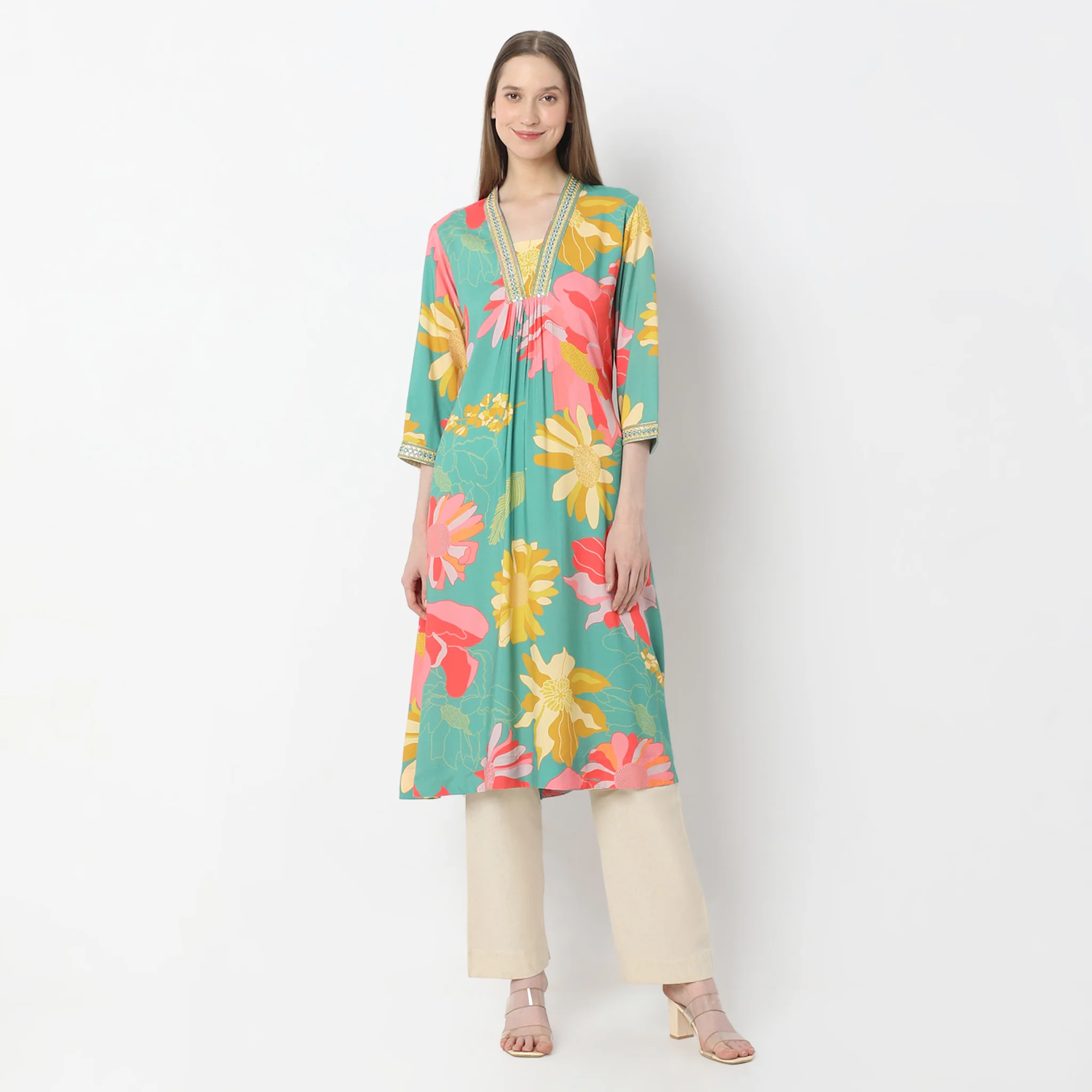 Printed Below Knee V-Neck Flared Kurta - Image 2