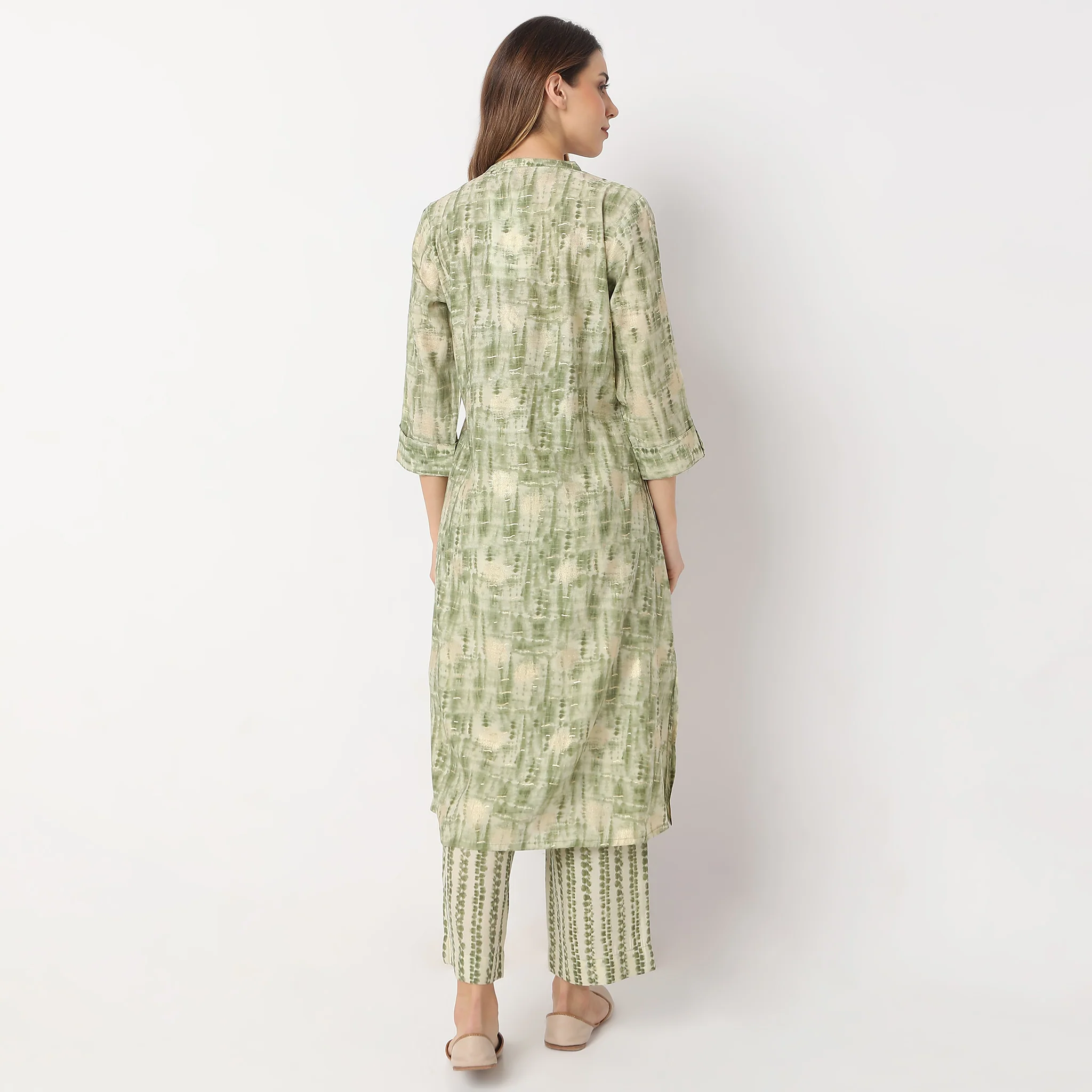 Printed Calf Length Camp Collar A Line Kurta With Pant Set - Image 3