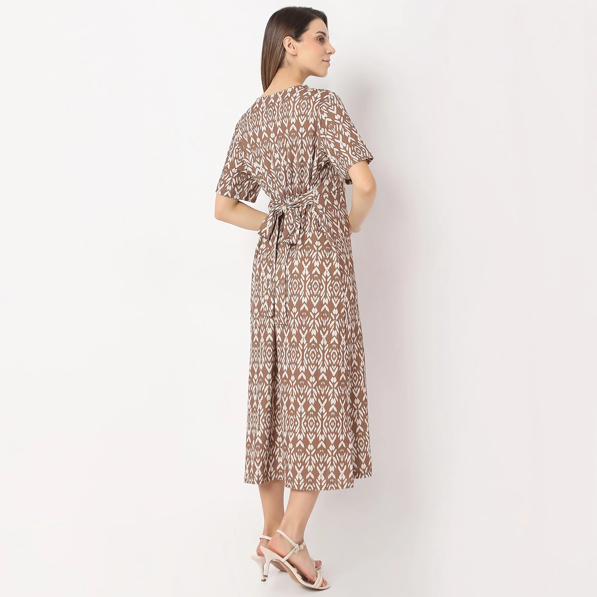 Printed Calf Length V Neck Short Sleeve Dress - Image 3