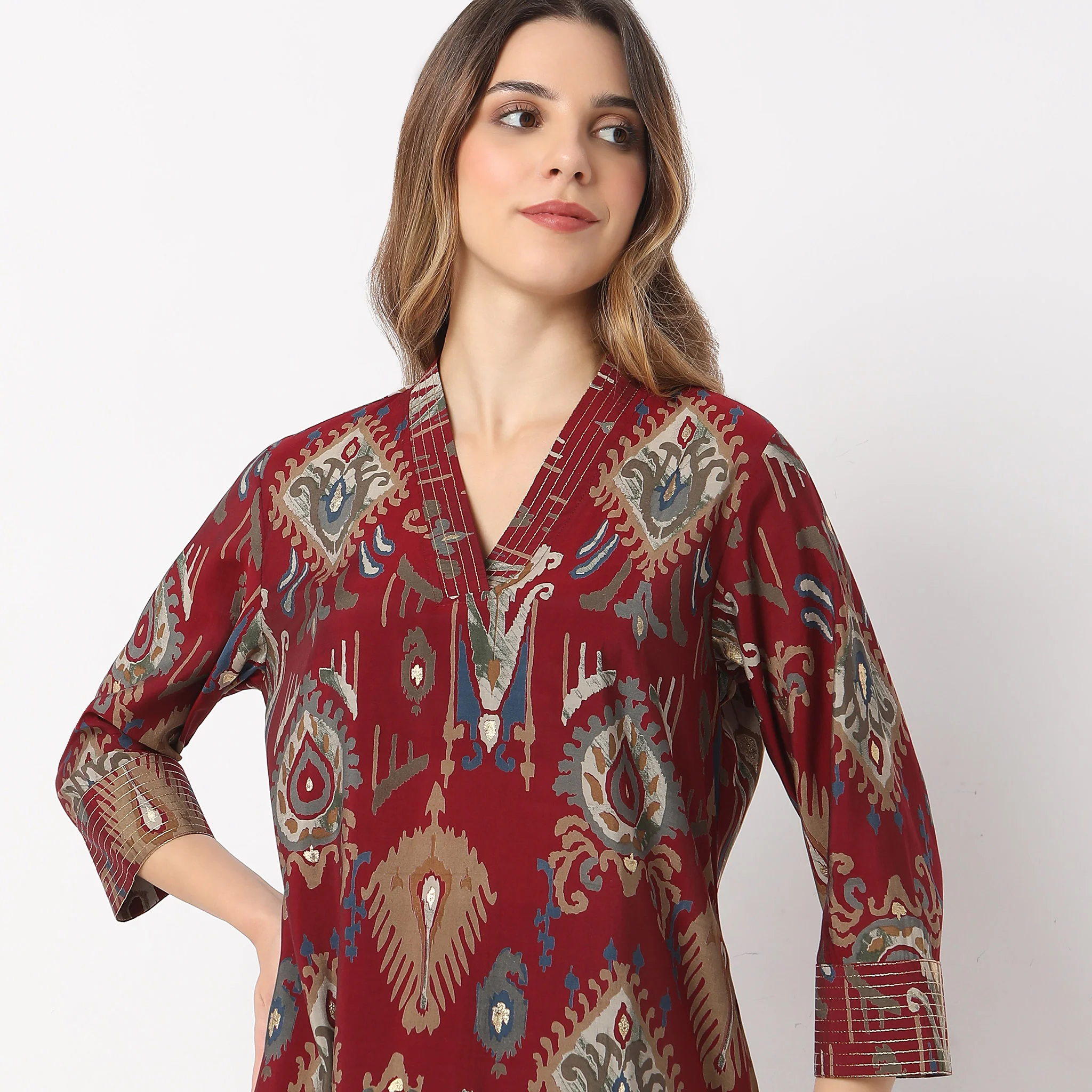 Printed Calf Length V Neck Straight Kurta With Pant Set - Image 7