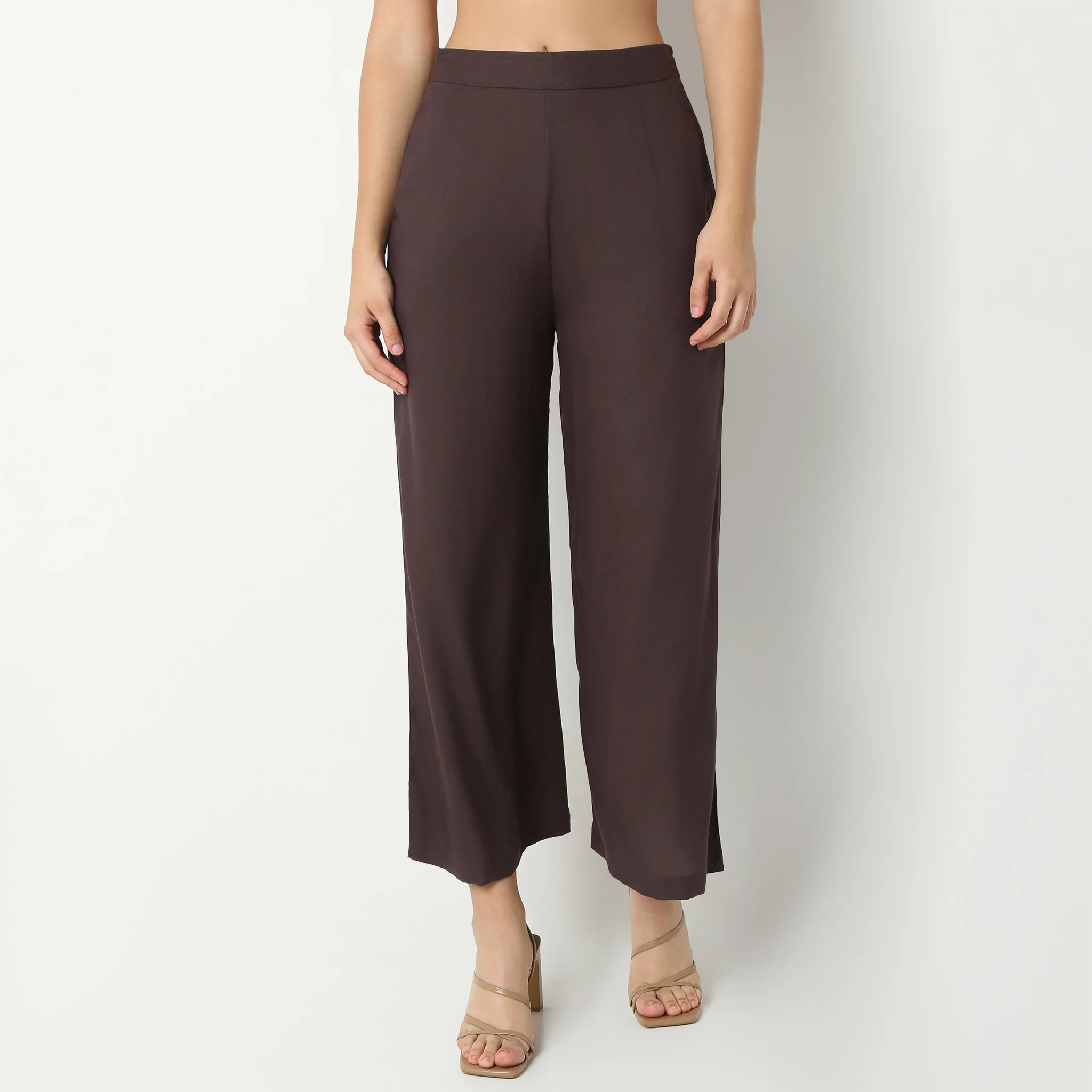 Printed Crop Top With Pant With Shrug Fusion Set - Image 6