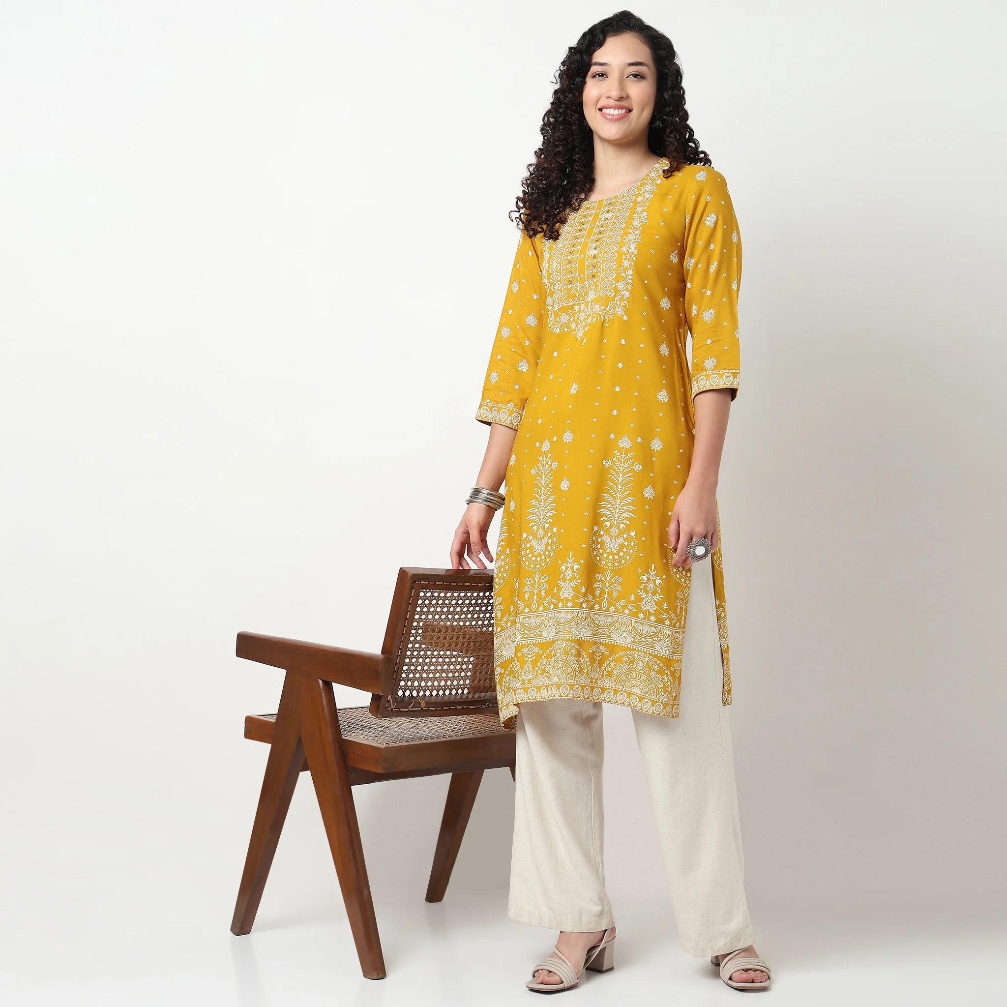Embroidered Yoke with Print Kurta