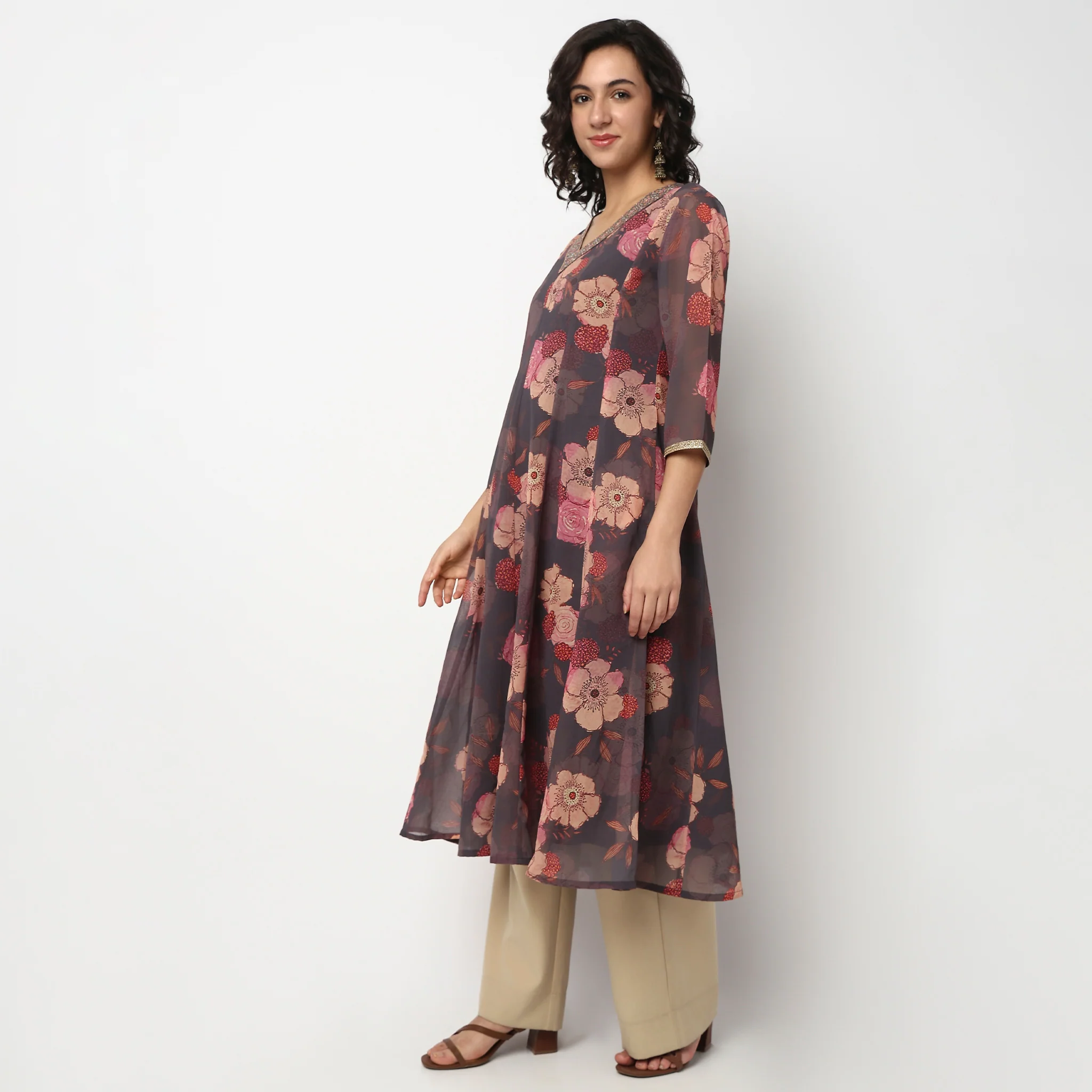 Printed V Neck Alia Cut Kurta - Image 5