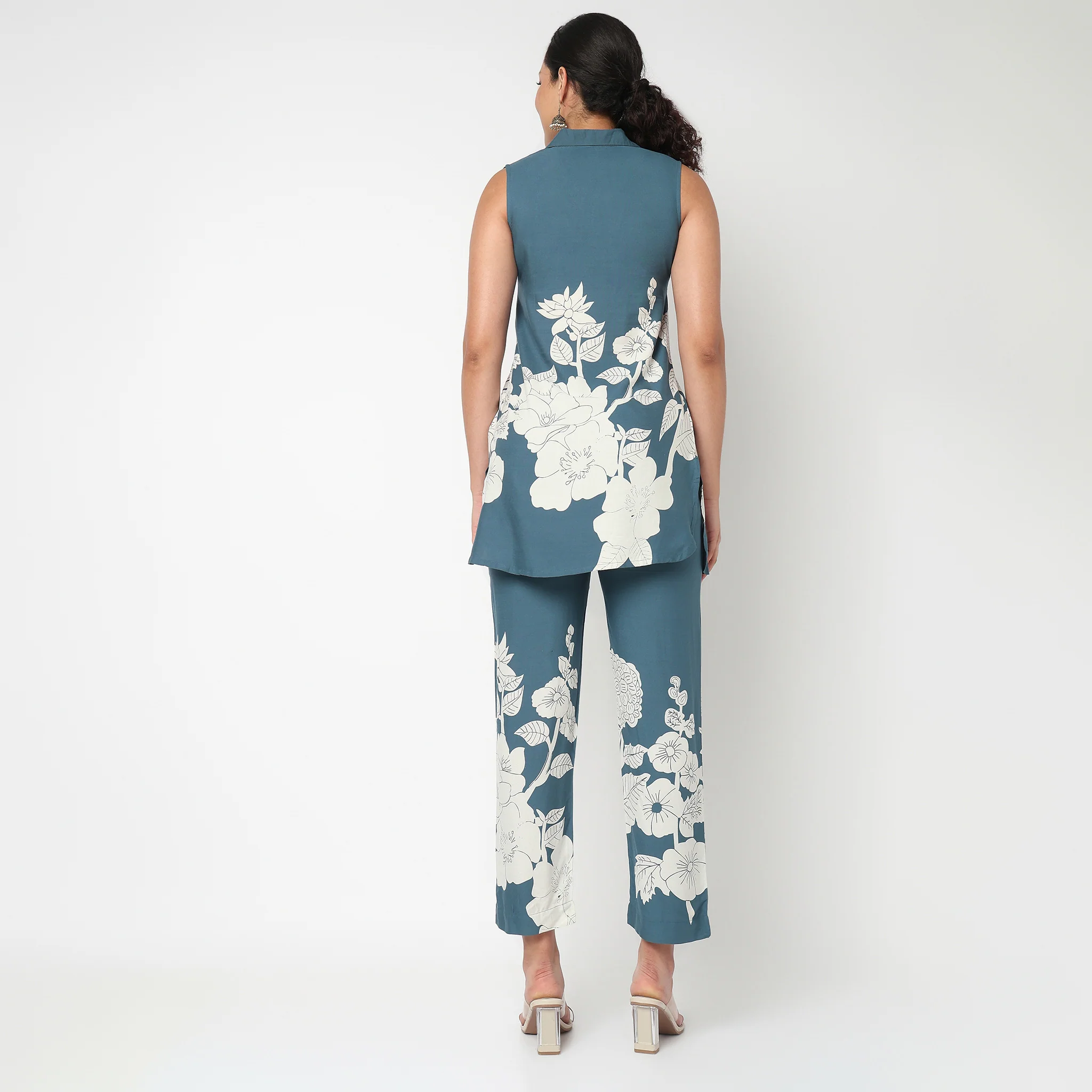 Printed Half Placket Kurta and Pant Set - Image 3