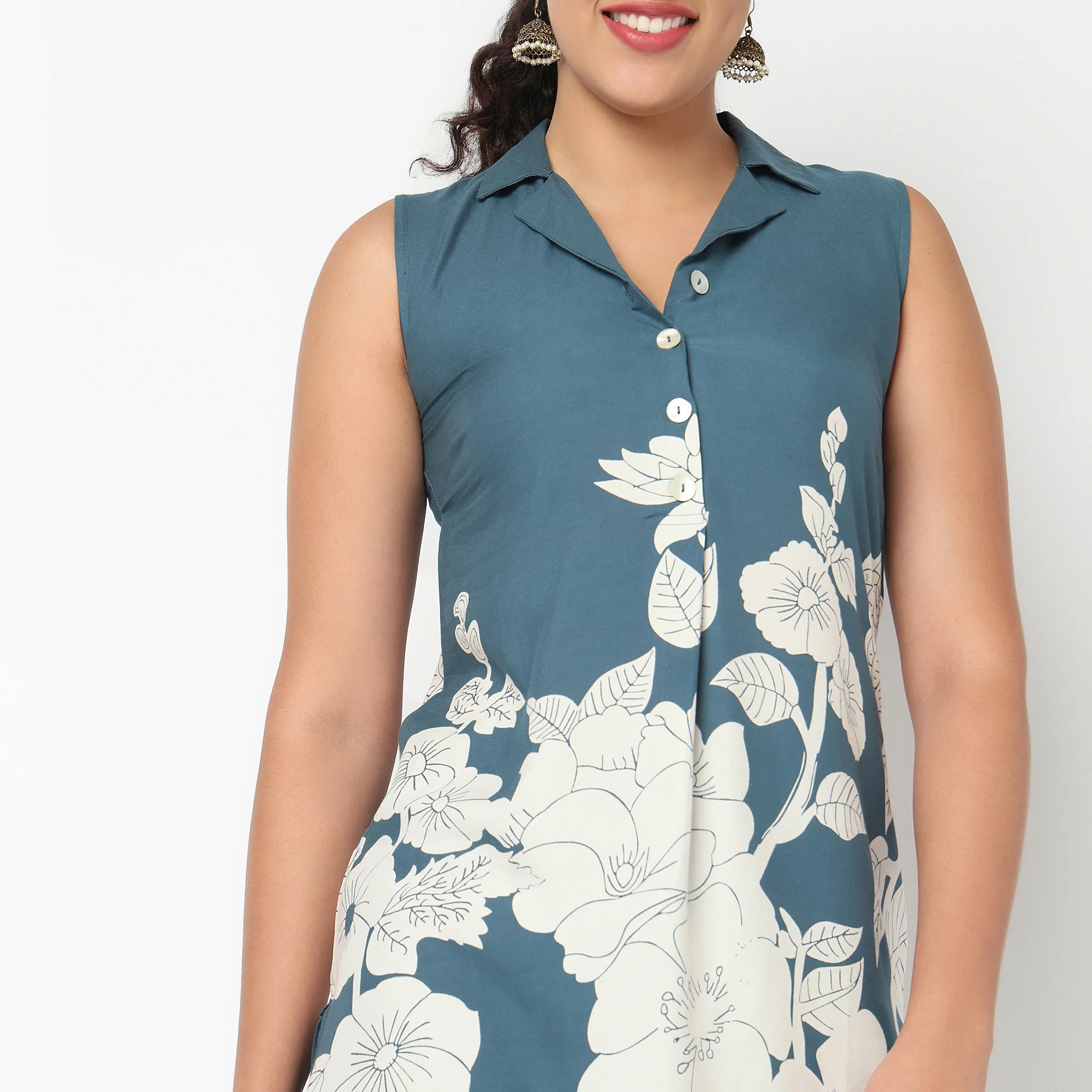 Printed Half Placket Kurta and Pant Set - Image 4