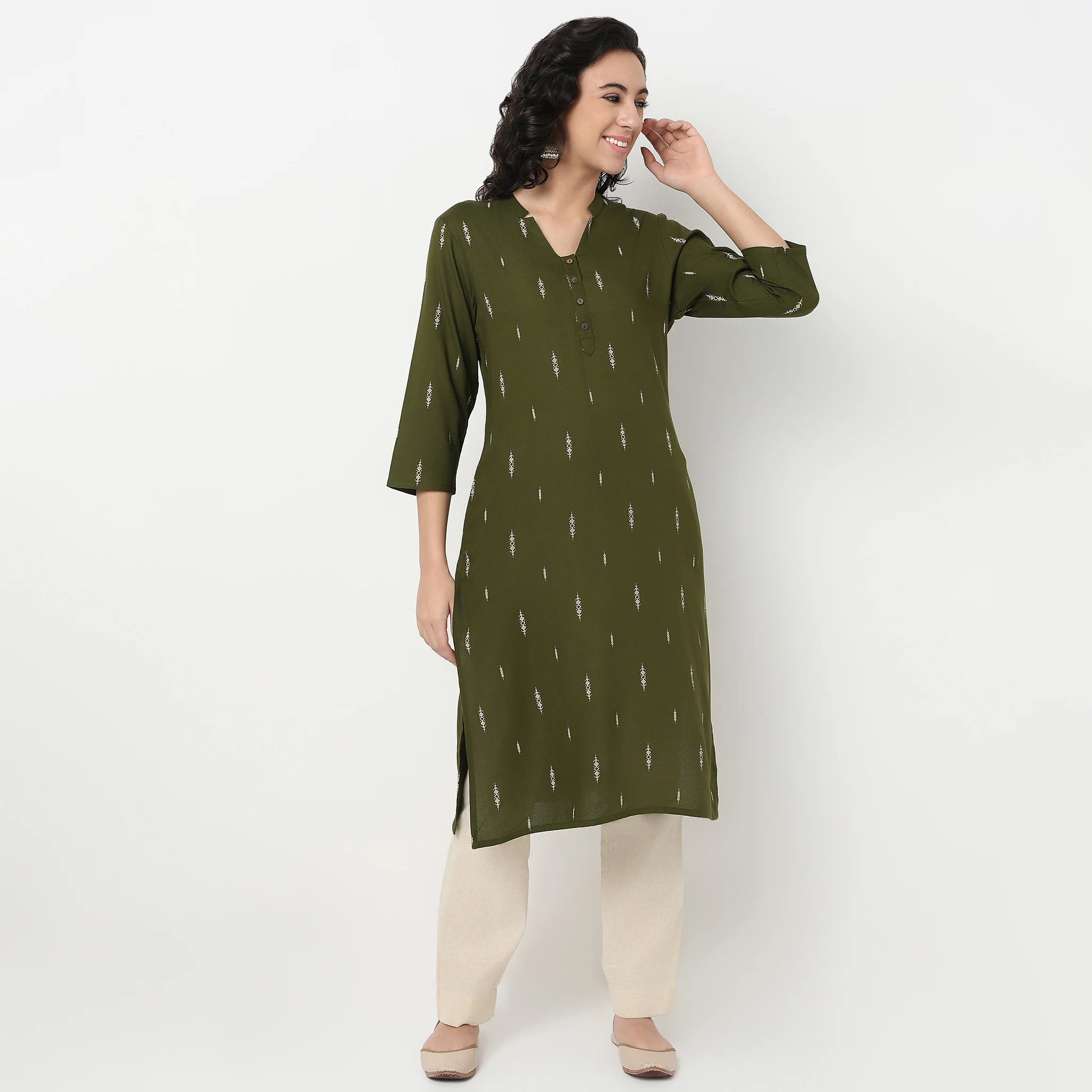 Half Placket With Notch V-Neck Long Kurta - Image 2