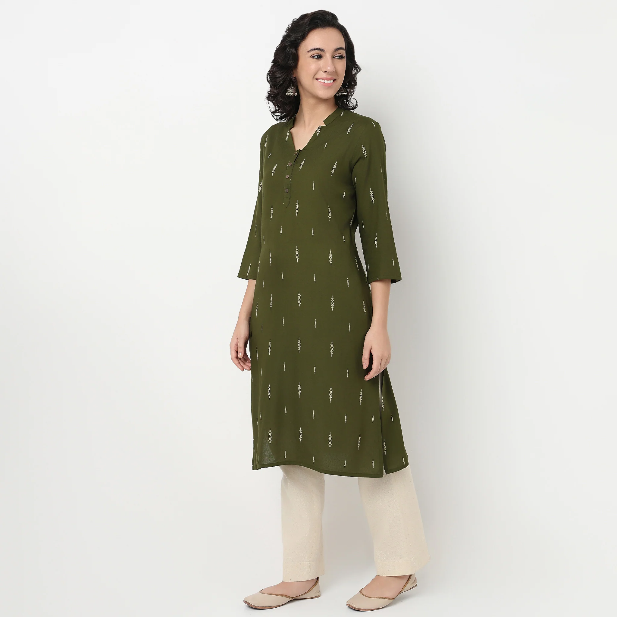 Half Placket With Notch V-Neck Long Kurta - Image 5