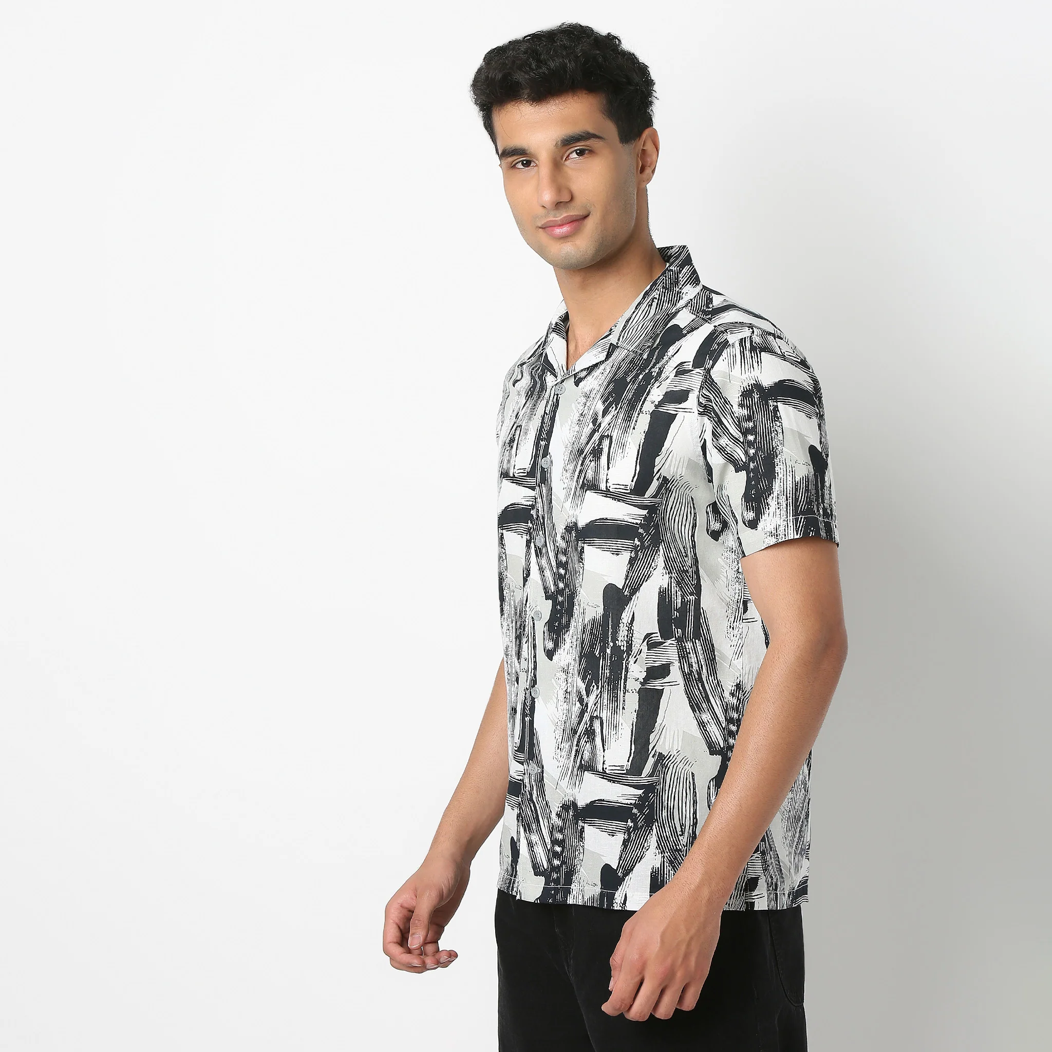 LininįµĖ£ - Linen Enriched Fine Natural Blend Shirts Printed Half Sleeve Camp Collar - Image 2