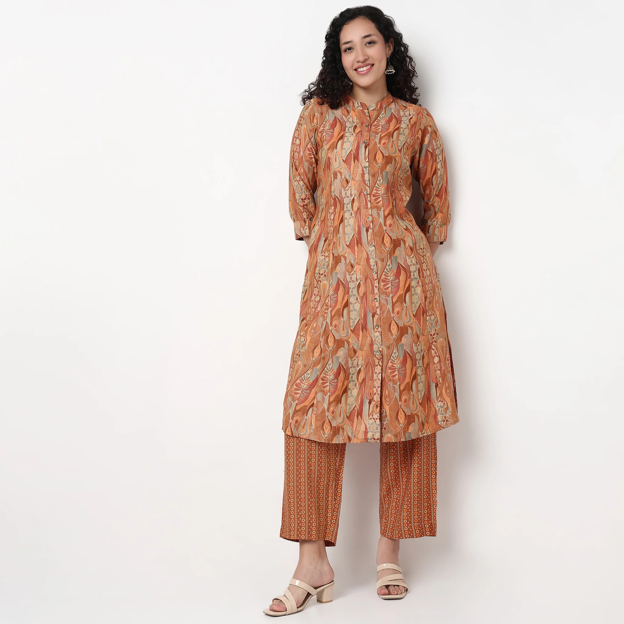 Printed Kurta and Pant Set - Image 2