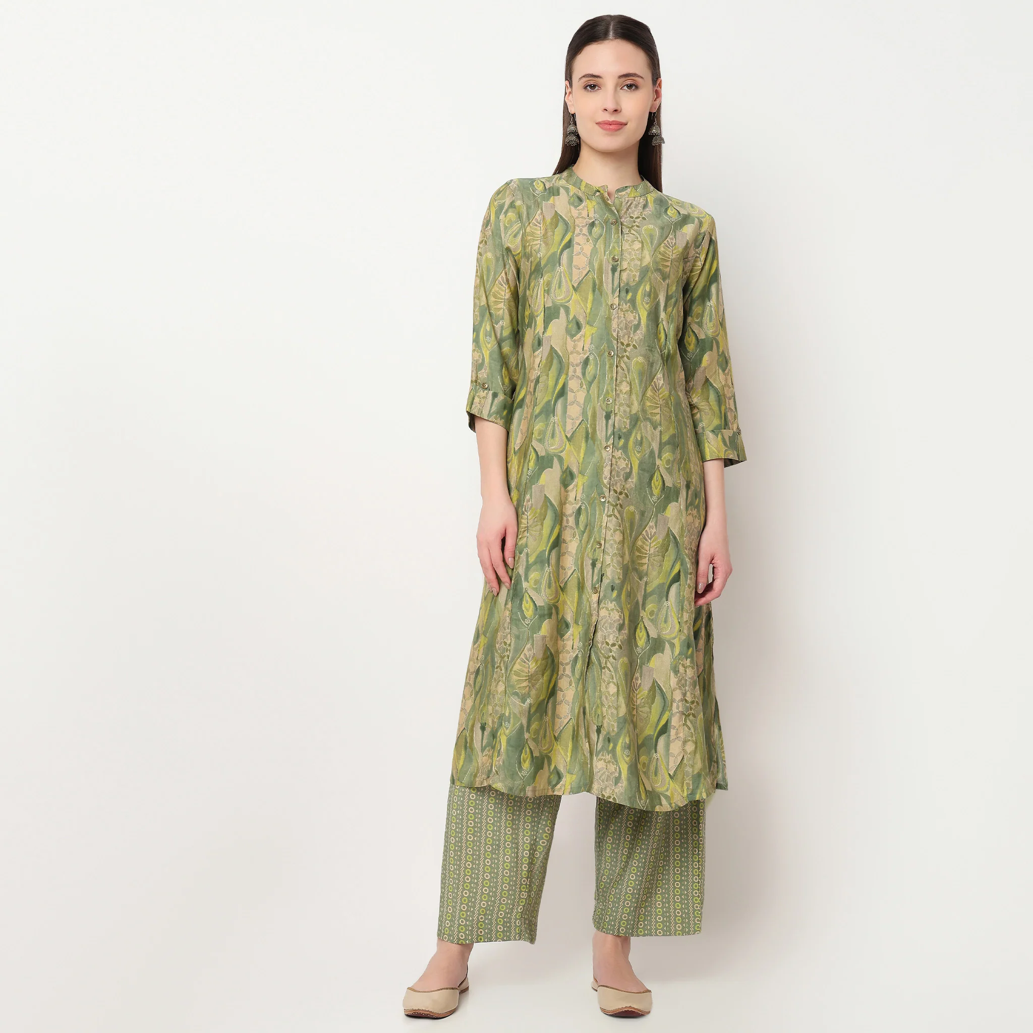 Printed Kurta and Pant Set - Image 9