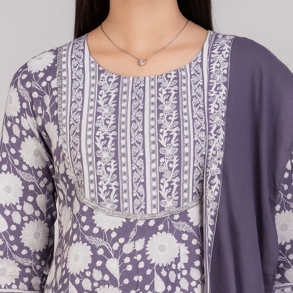 Printed Kurta and Pant With Dupatta Set - Image 6