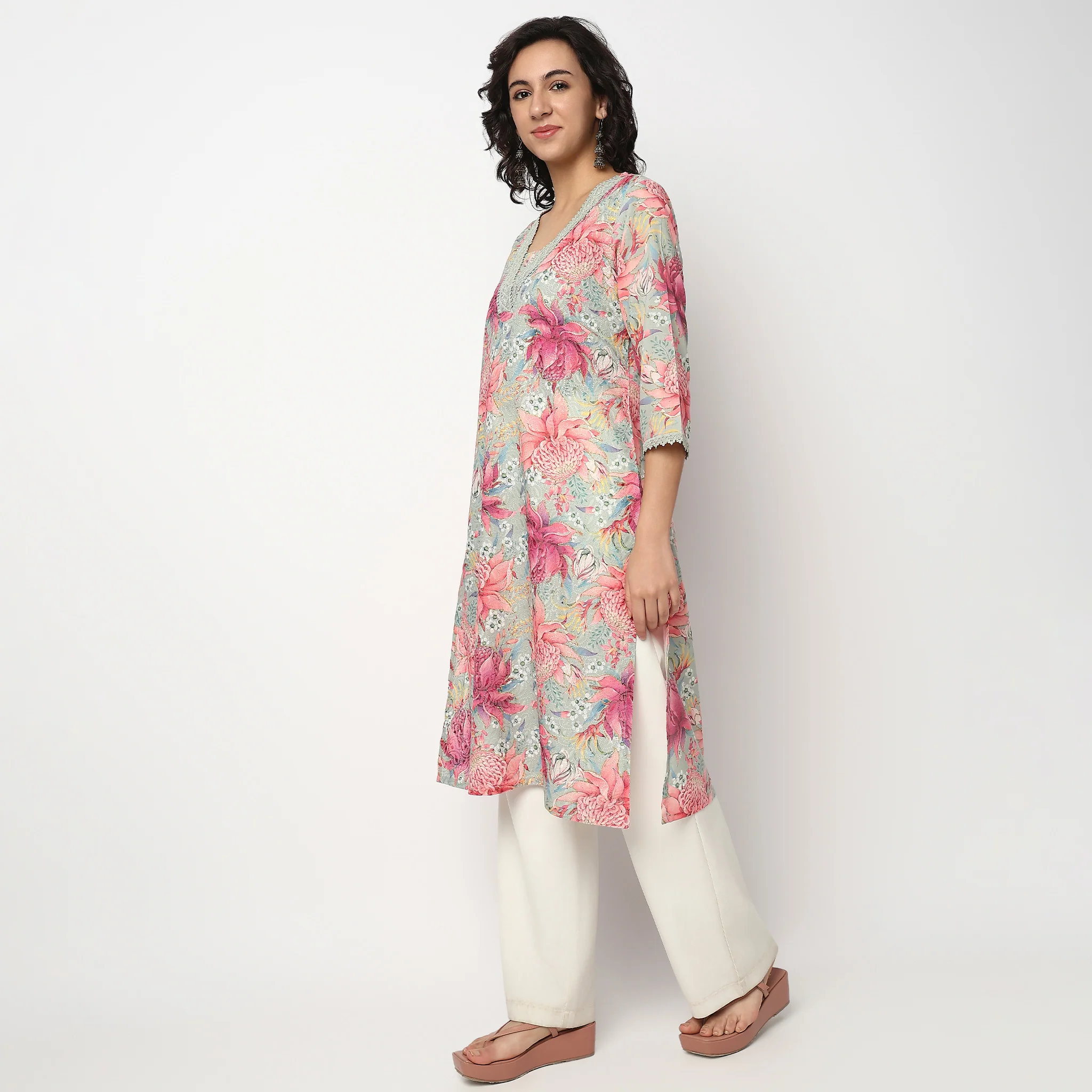 Printed V Neck Flared Kurta - Image 5