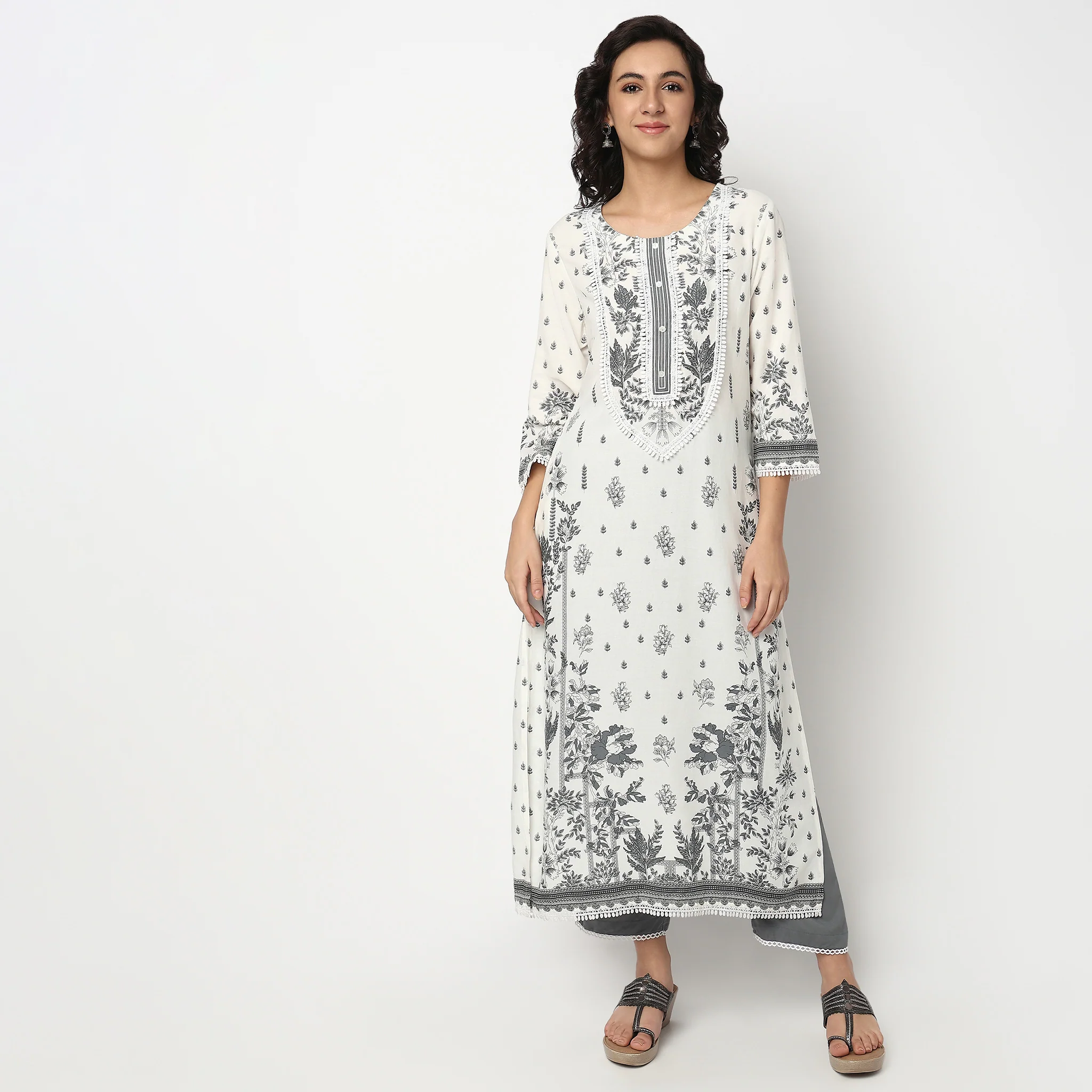 Printed Kurta Set with Dupatta - Image 2