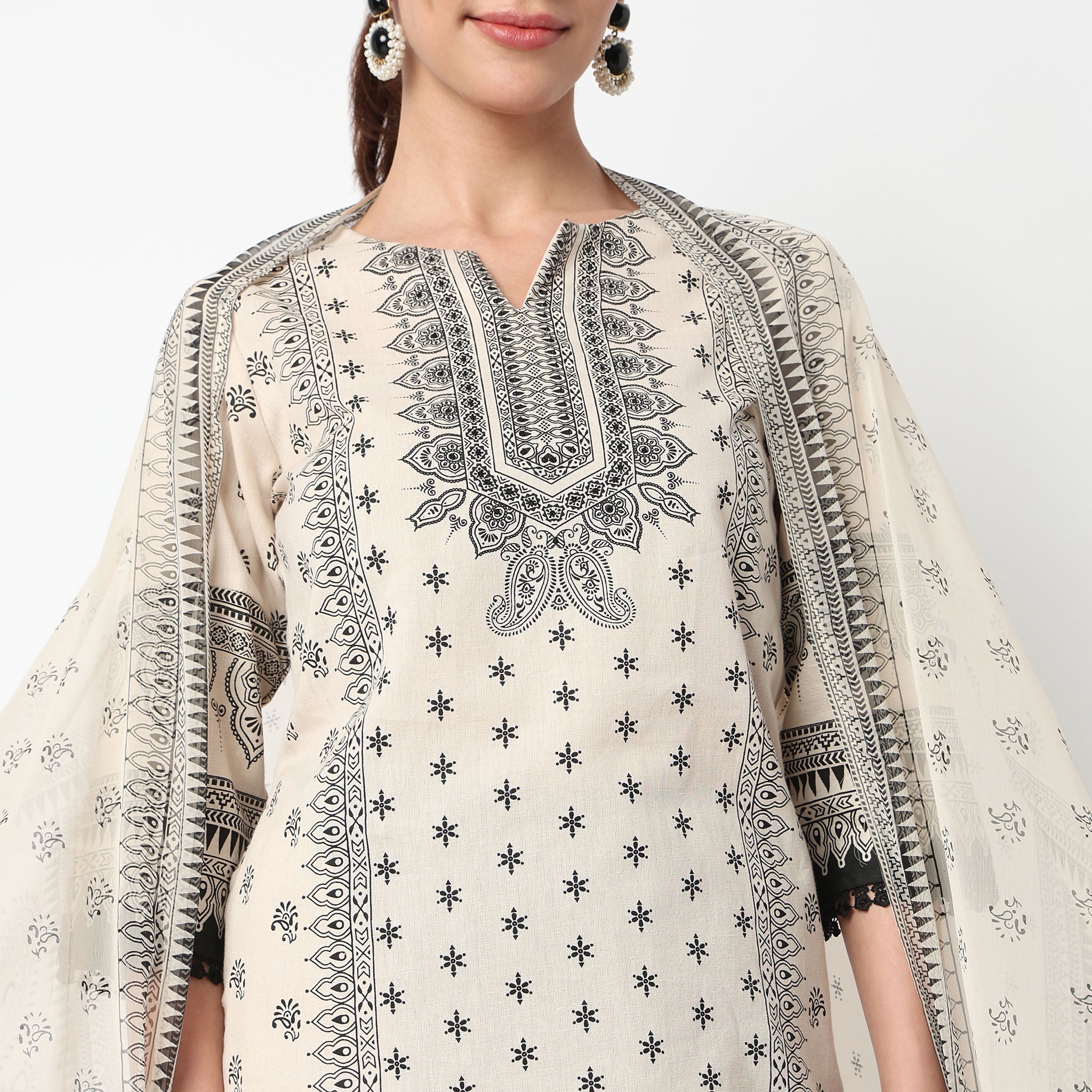 Printed Kurta with Pant & with Dupatta Set - Image 4