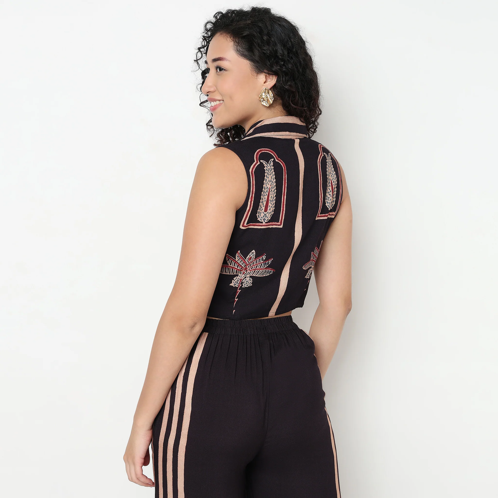 Printed Lapel Collar Crop Vest Top - Image 3