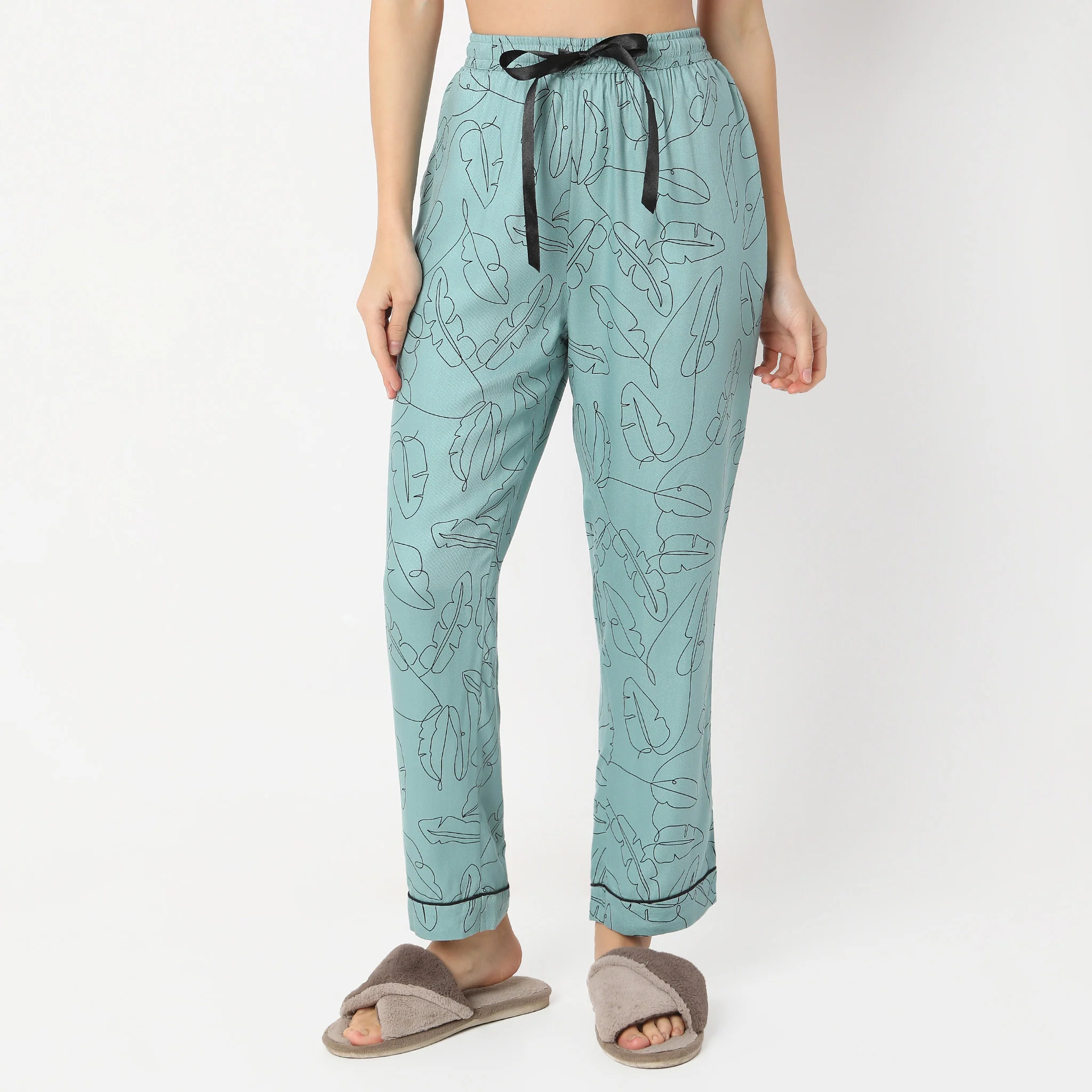 Printed Lapel Collar Short Sleeve Shirt With Pyjama Sleepwear Set - Image 6