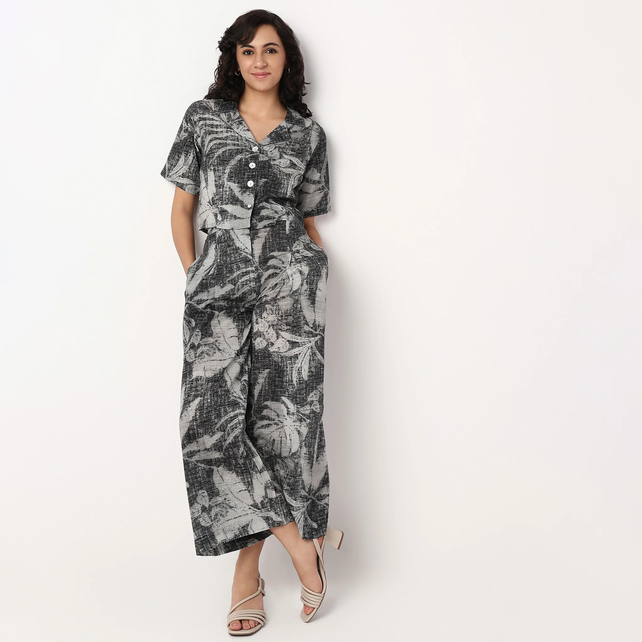 Printed Lapel Collar Crop Shirt