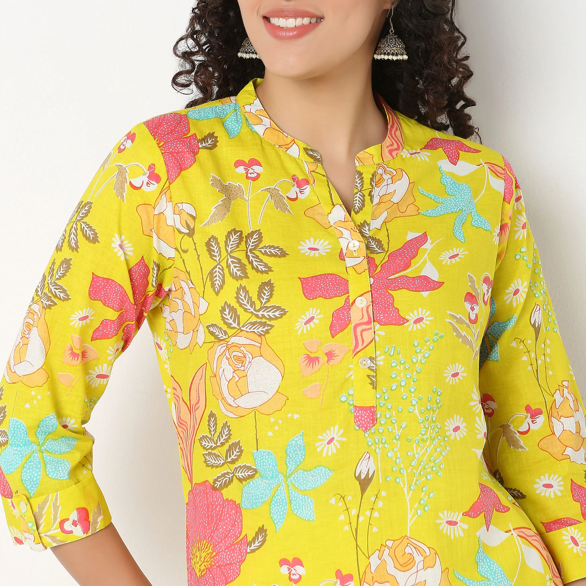 Printed V Neck Long Kurta with Lace - Image 4