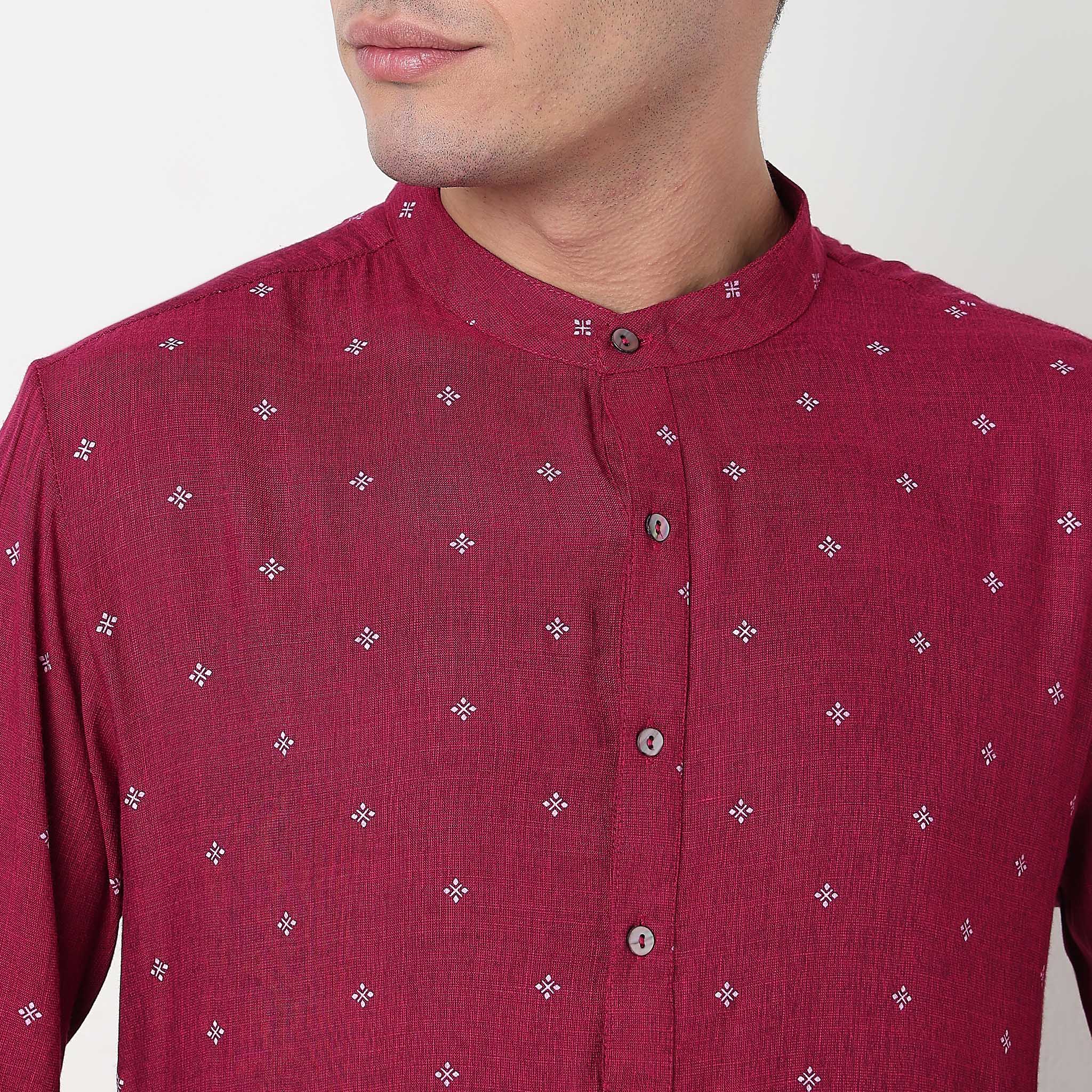 Printed Yarn Dyed Mandarin Collar Long Kurta - Image 4