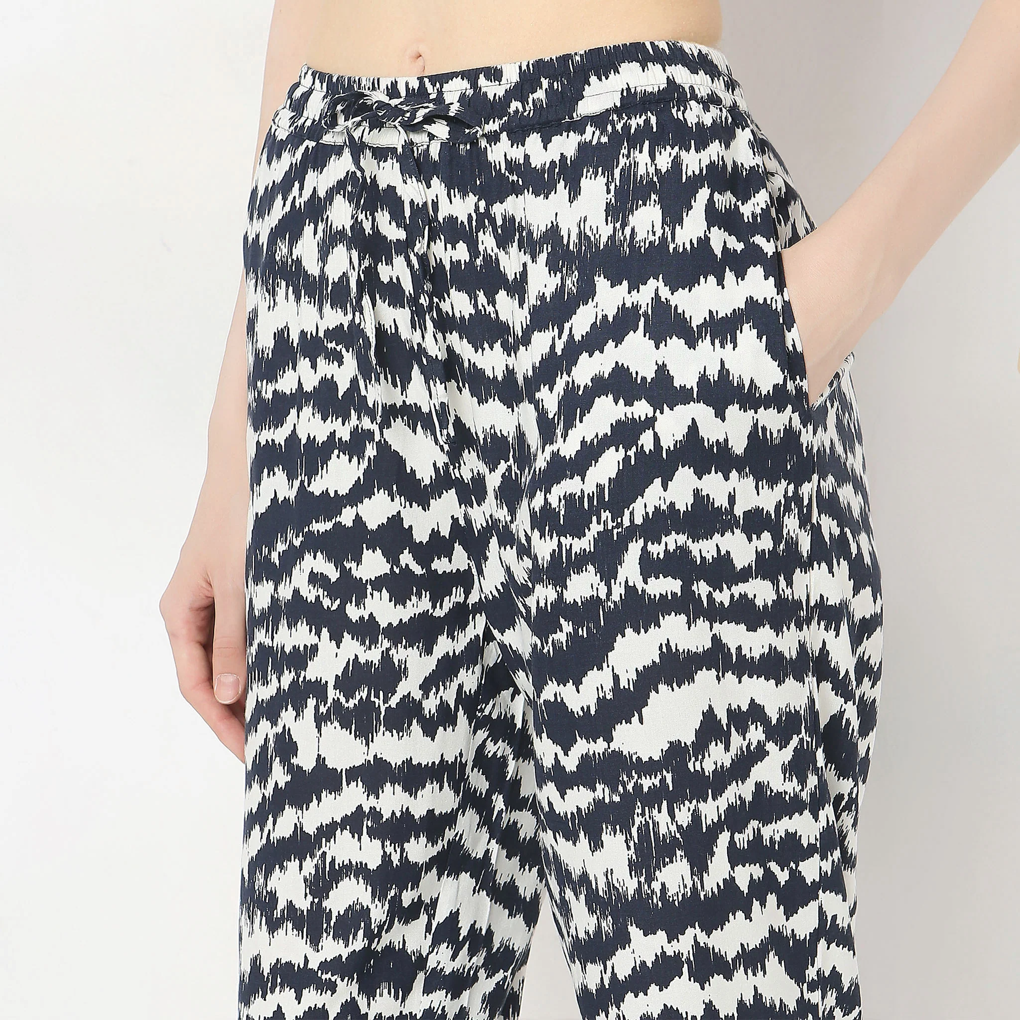 Printed Lounge Pyjamas - Image 4