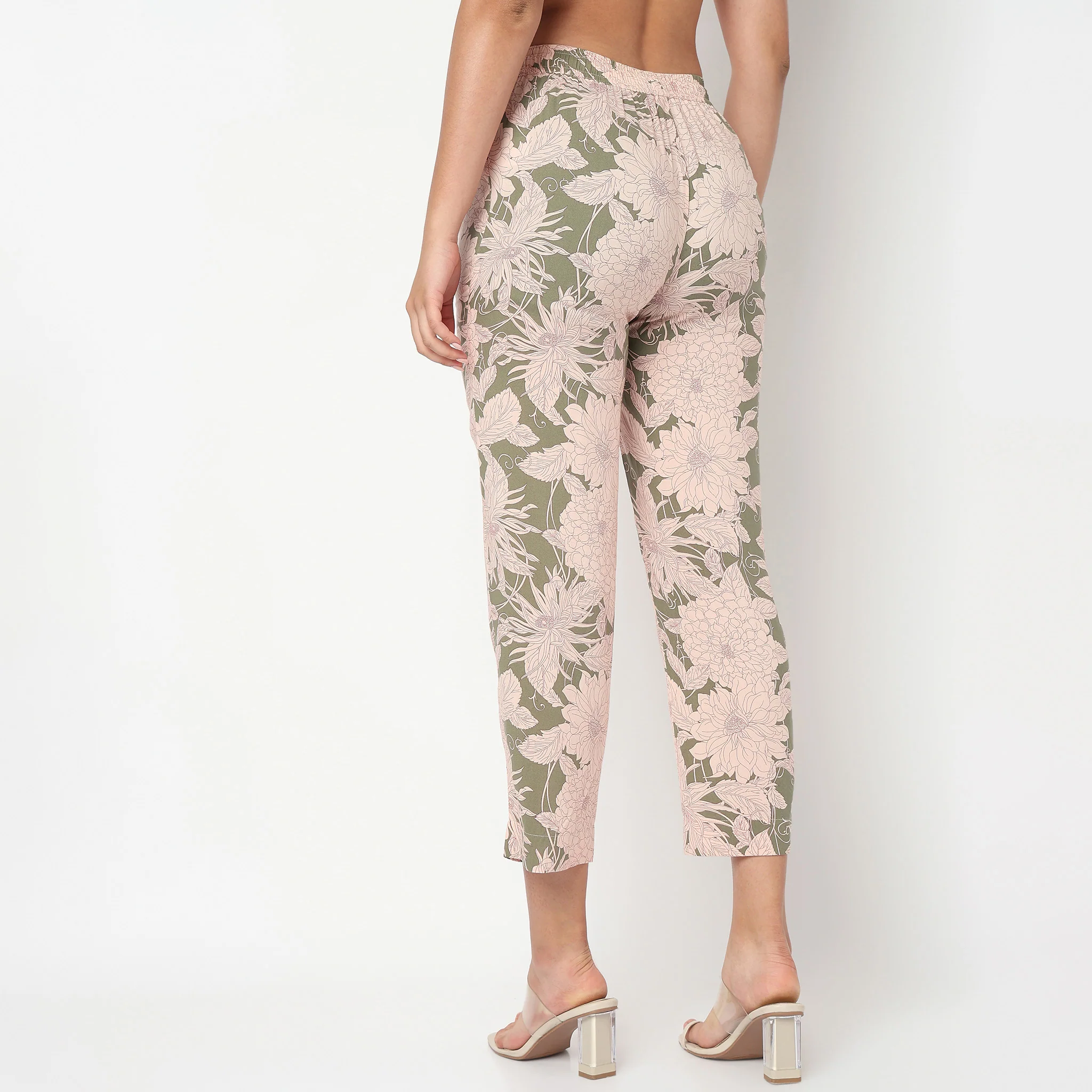 Printed Mid Rise Pants - Image 3