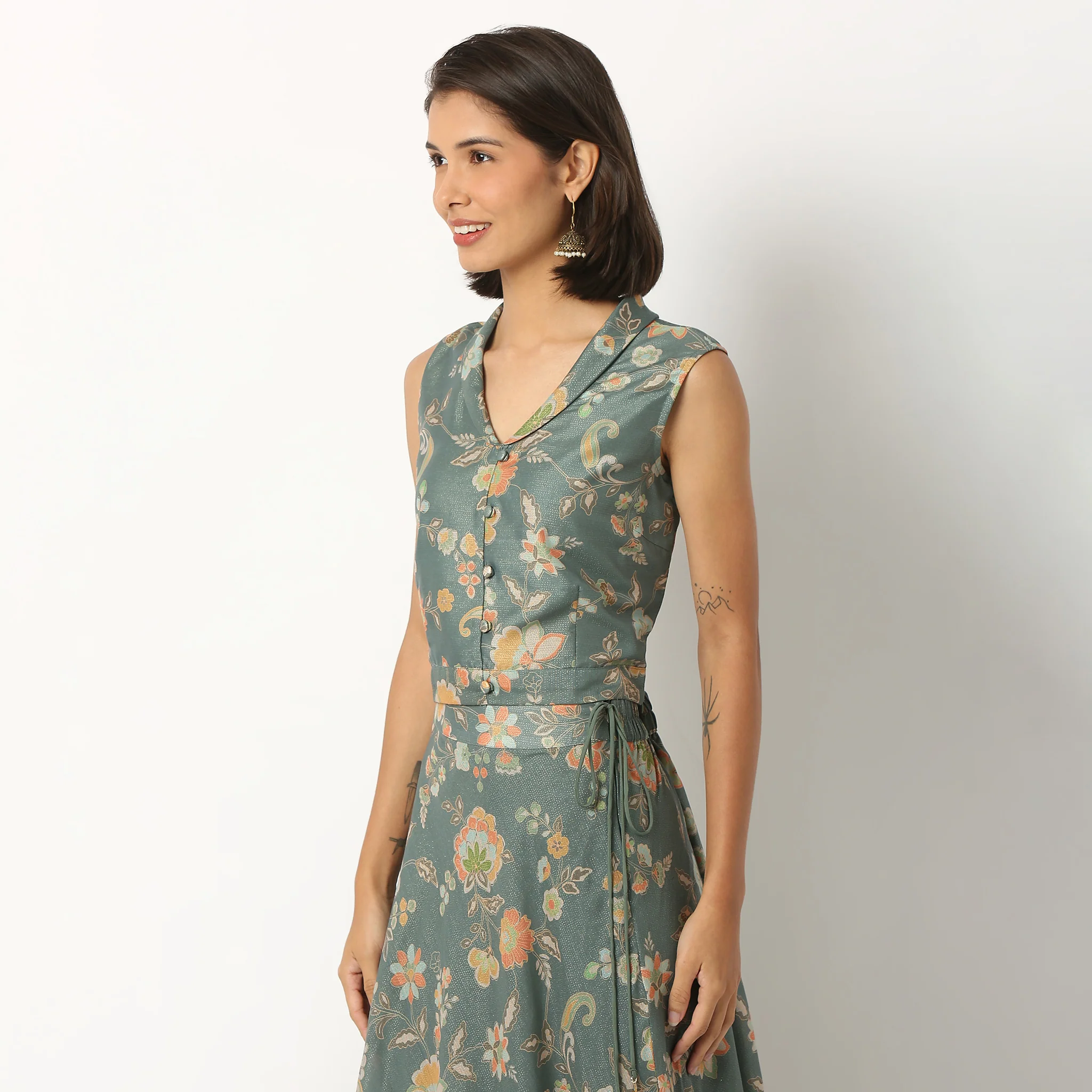 Printed V-Neck Crop Top - Image 5