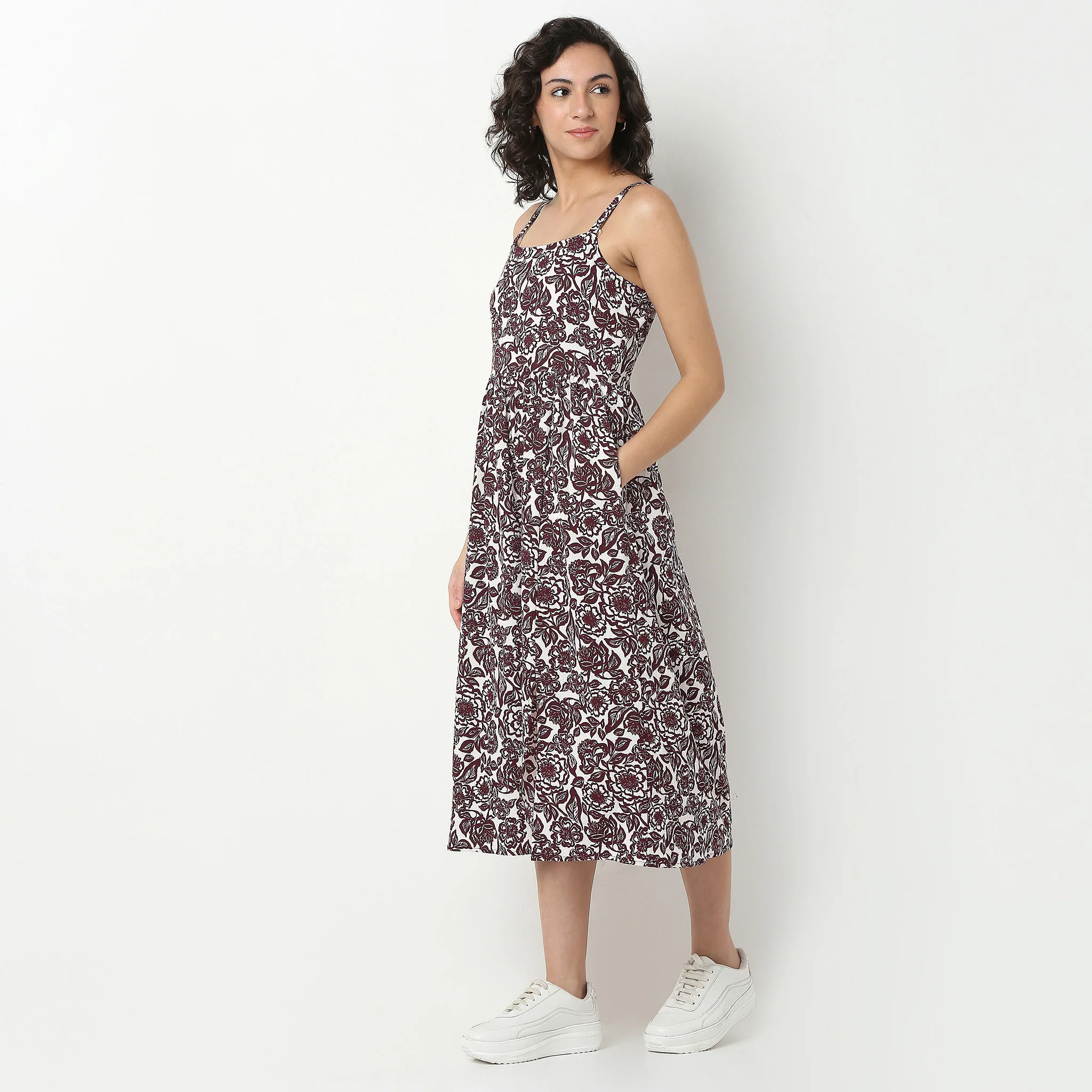 Printed Sleeveless Dress - Image 5