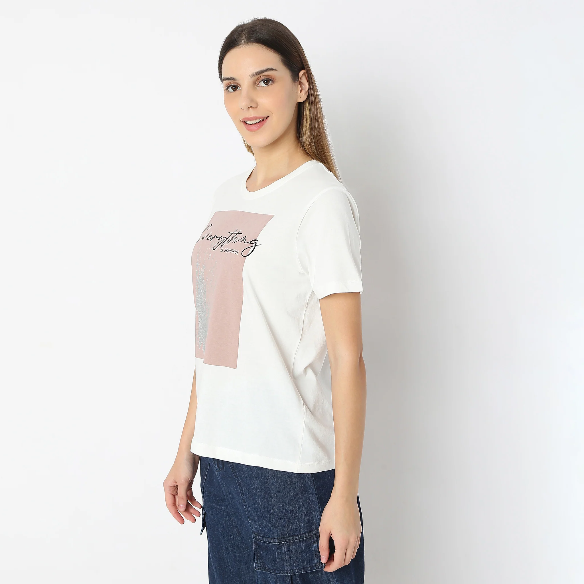 Printed Quote "Everything Is Beautiful" T-Shirt - Image 4
