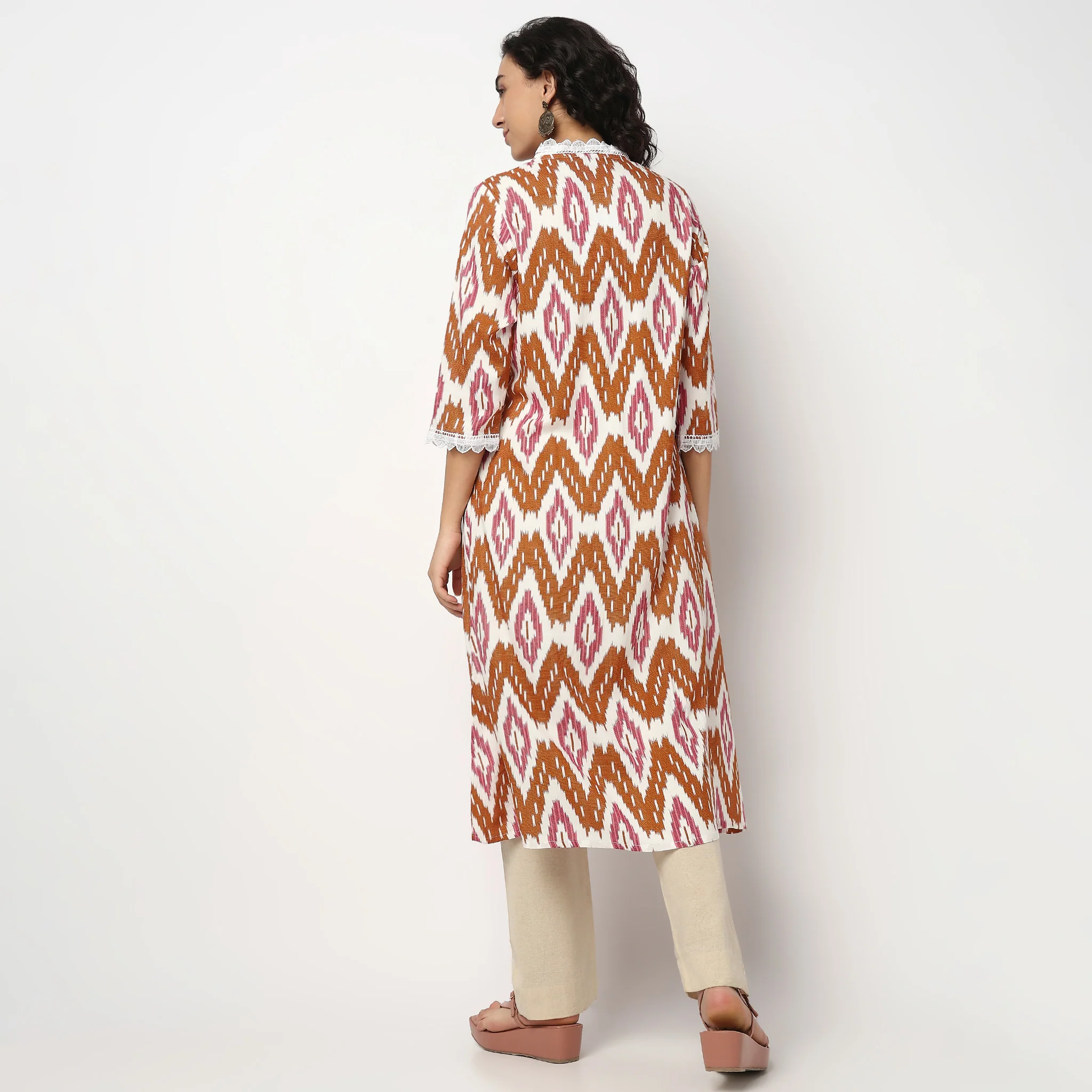 Printed V-Neck Flared Kurta - Image 3