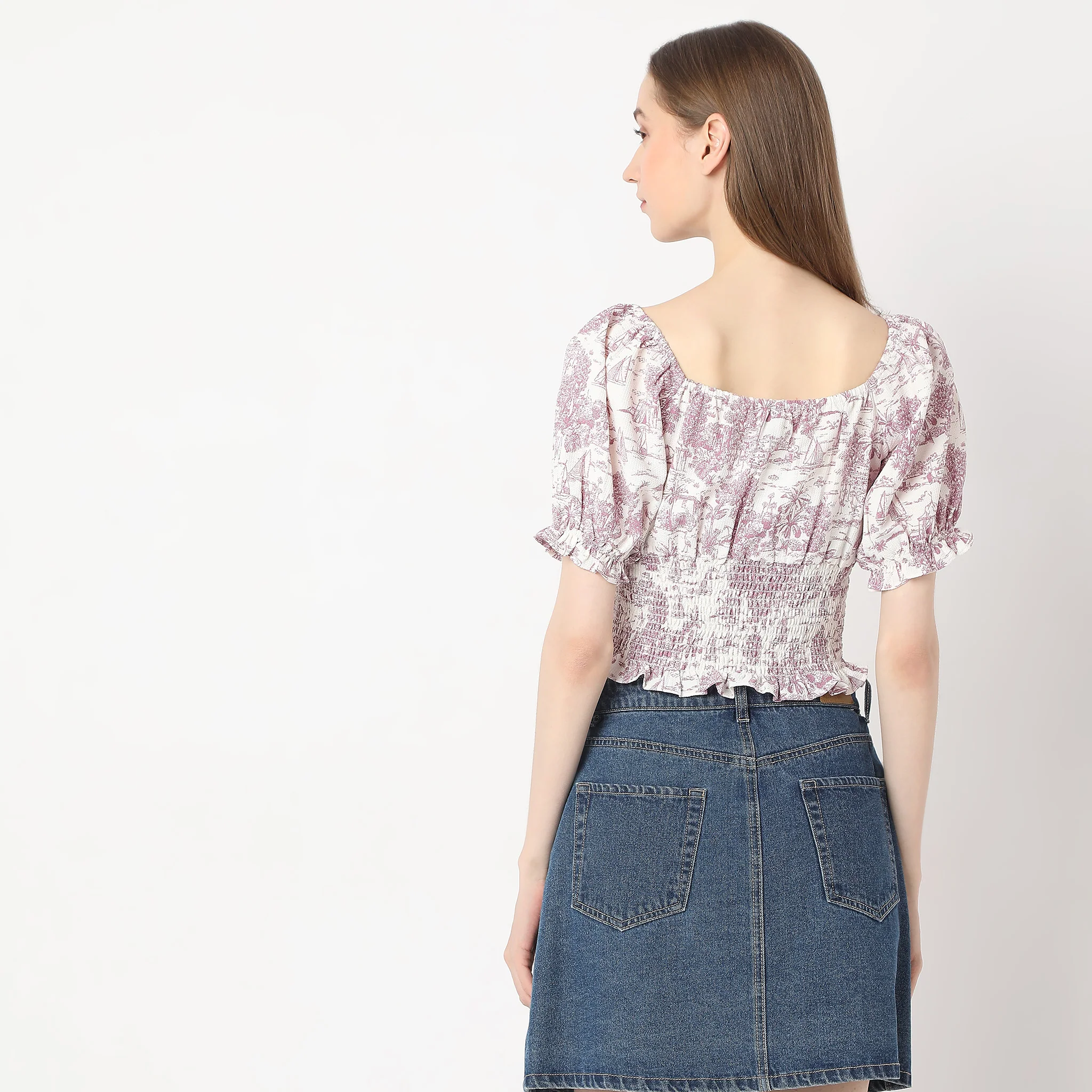 Printed Scoop Neck Ruched Trendy Crop Top - Image 3