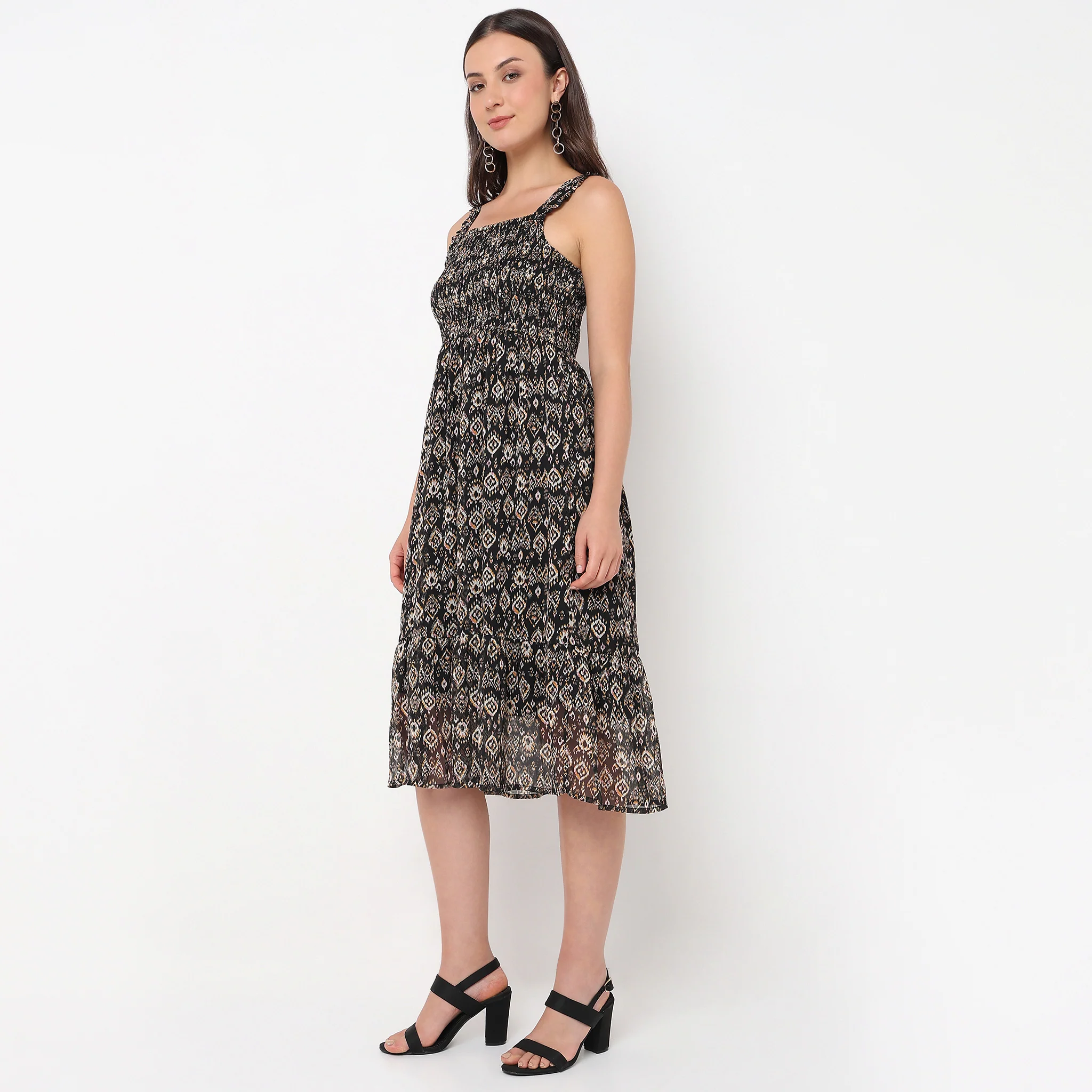 Printed Square Neck Strap Dress - Image 5