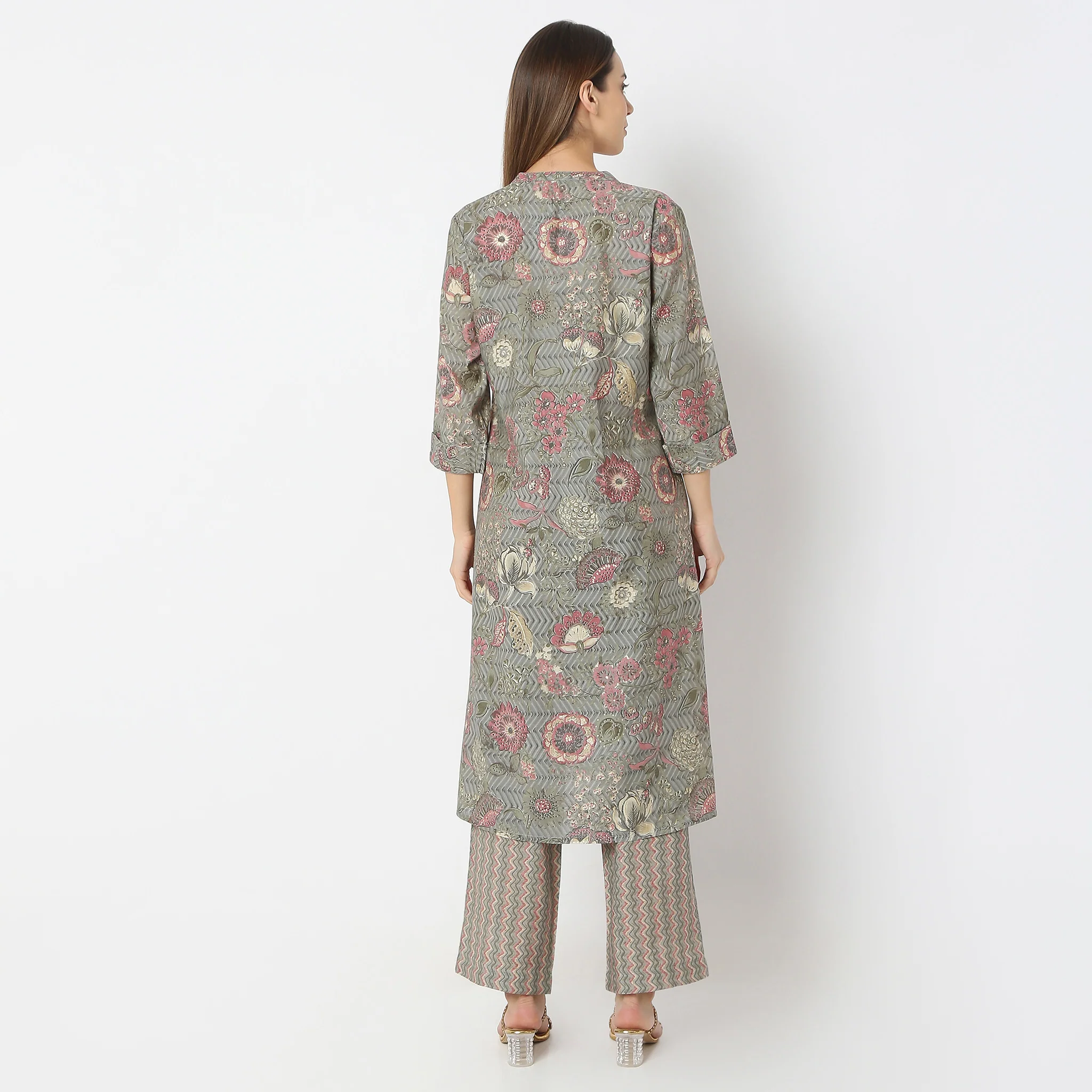 Printed Straight Band Collar A-Line Kurta With Pant Set - Image 3