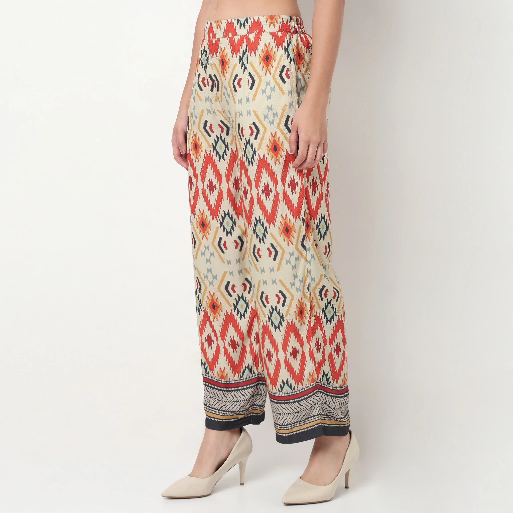 Printed Straight Fit High Rise Pants - Image 5
